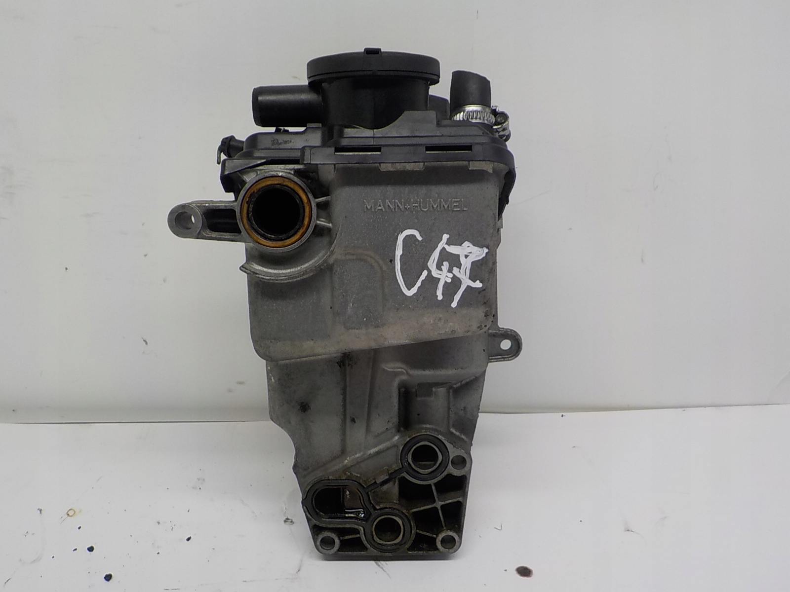 VOLVO V70 III PODSTAWA FILTRA OLEJU 31338685