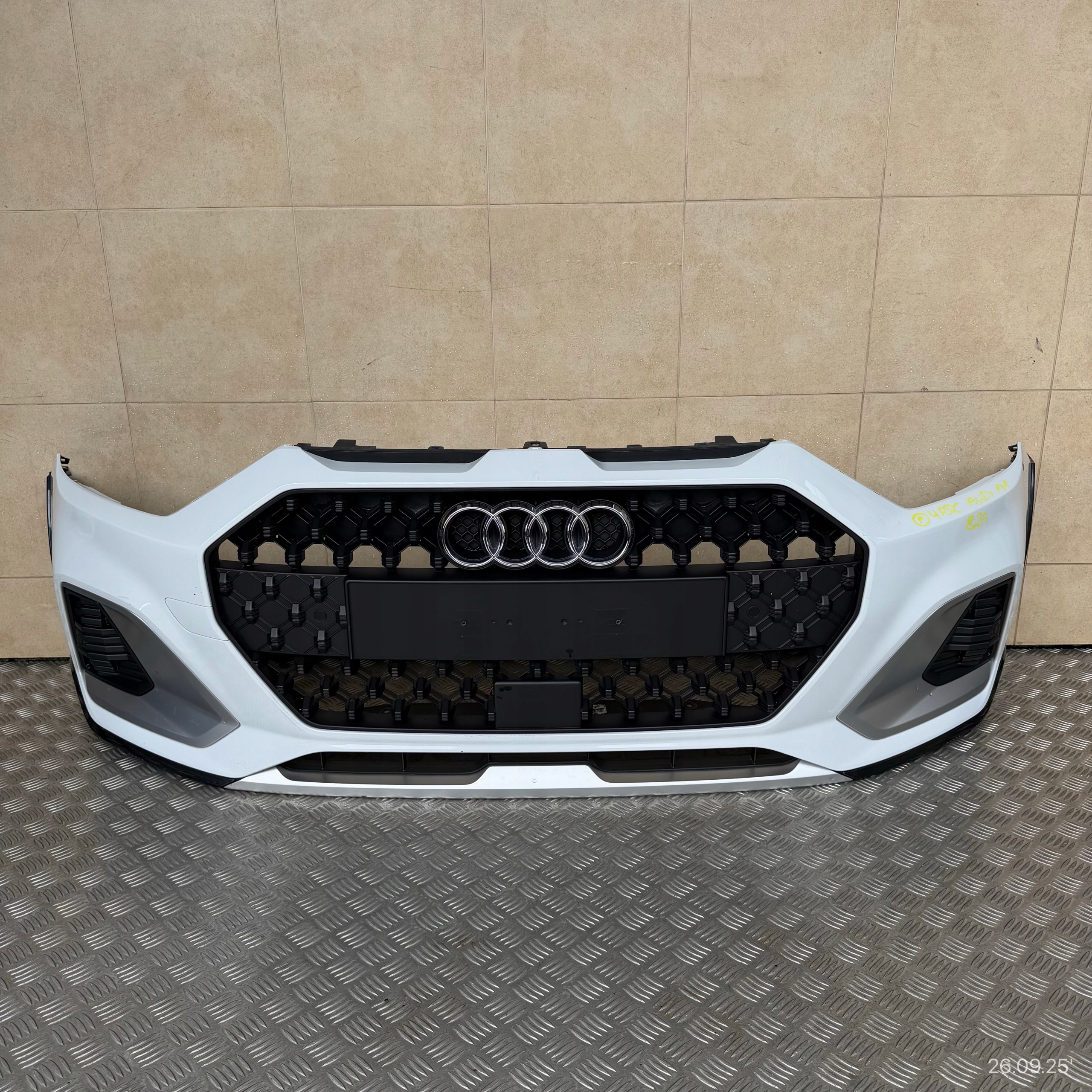 front bumper complete AUDI A1 CITY CARVER 82A 2021 ROK 4 PDC