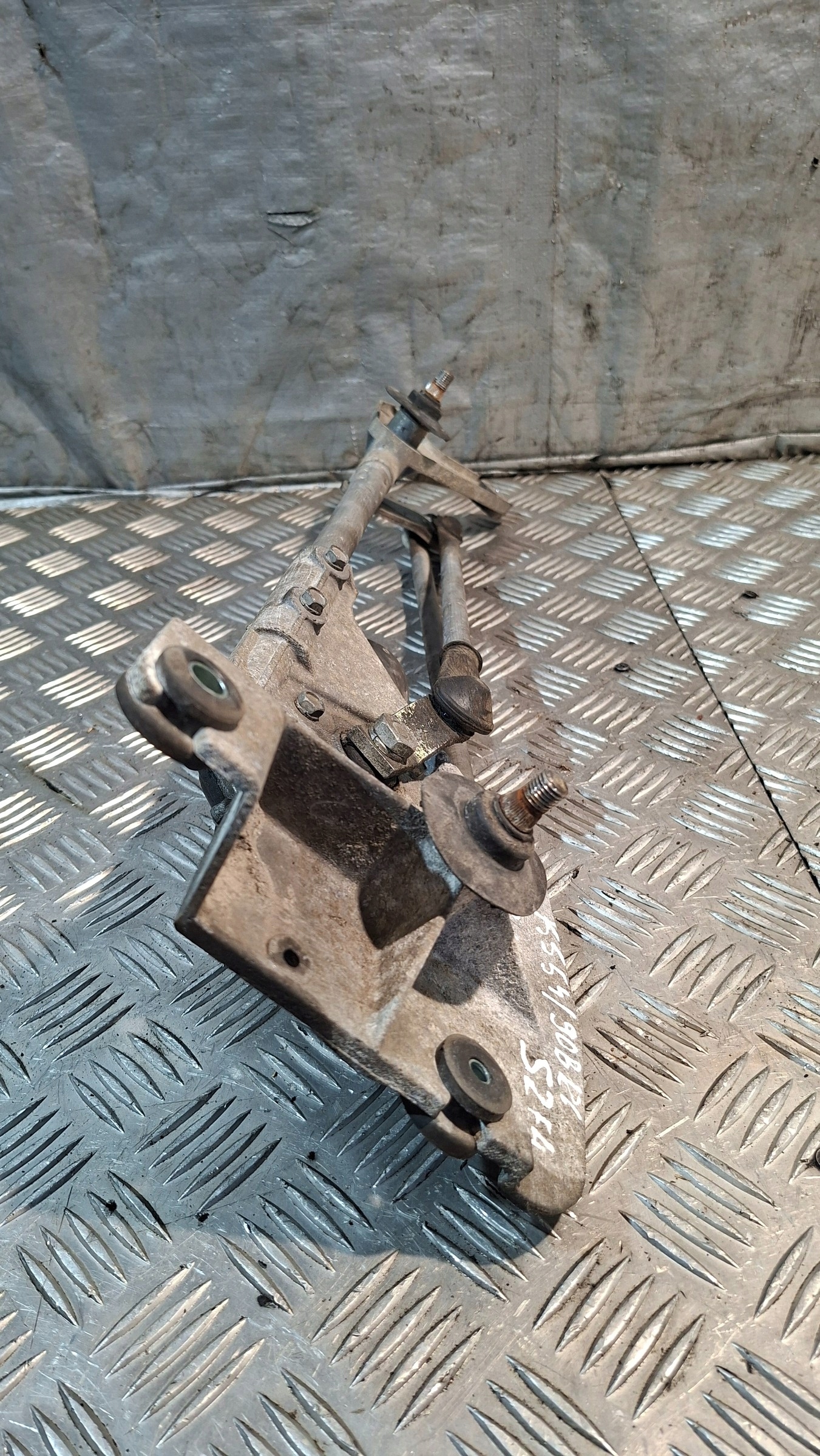 wiper mechanism front NISSAN X-TRAIL T30