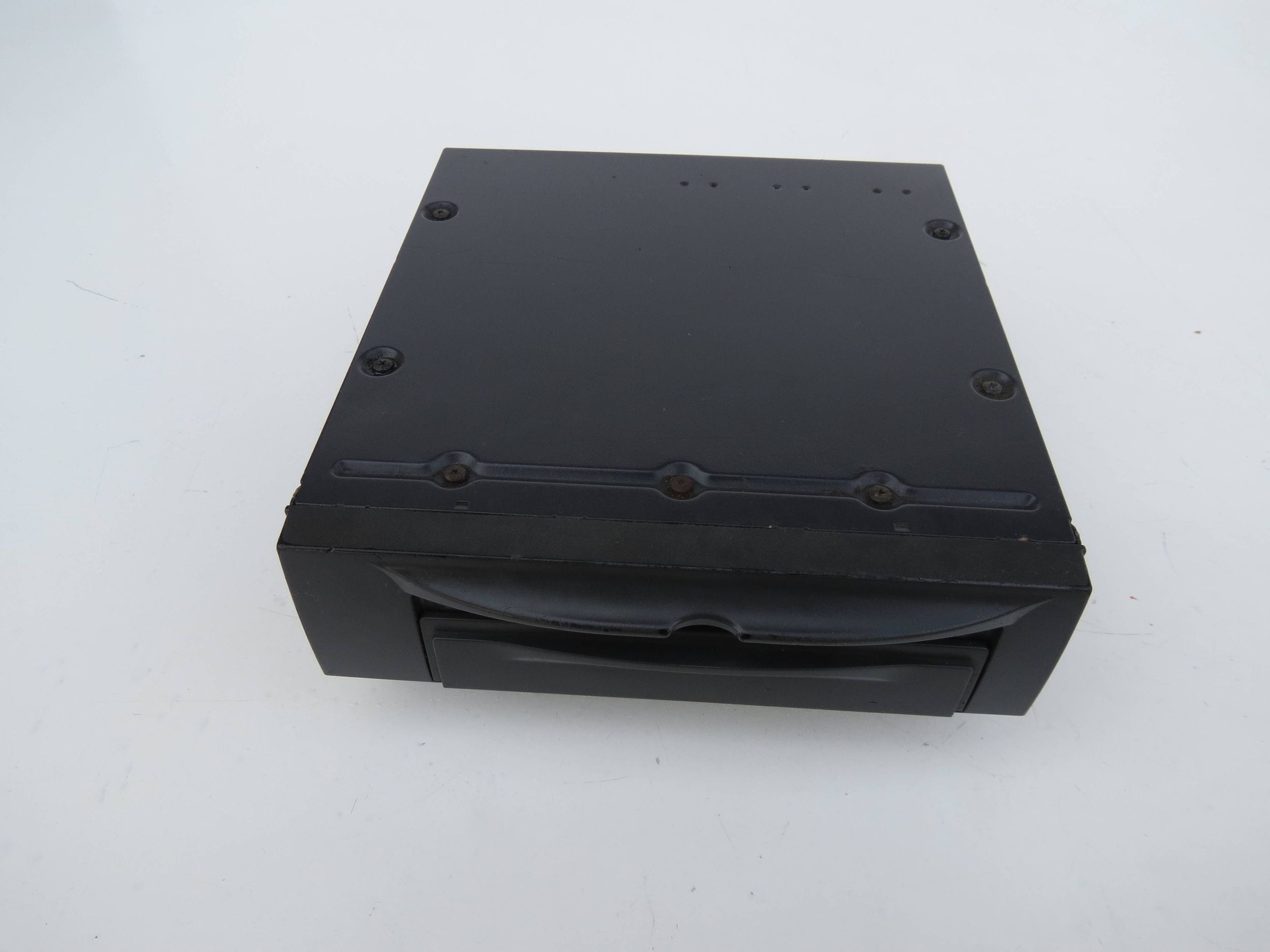 player ODTWARZACZ PLYT CD VOLVO XC90 306573901