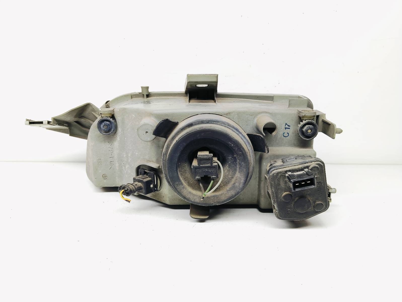 light front front right Fiat Punto and 1.1 R142598-00