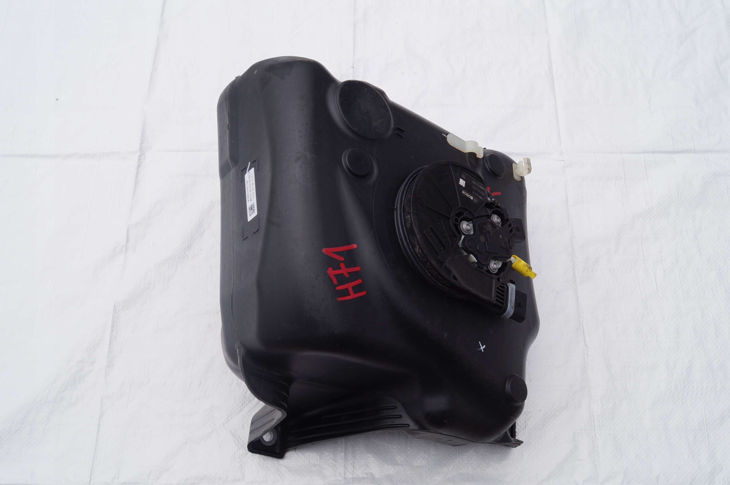 tank ADBLUE pump VW PASSAT B8 SKODA SUPERB