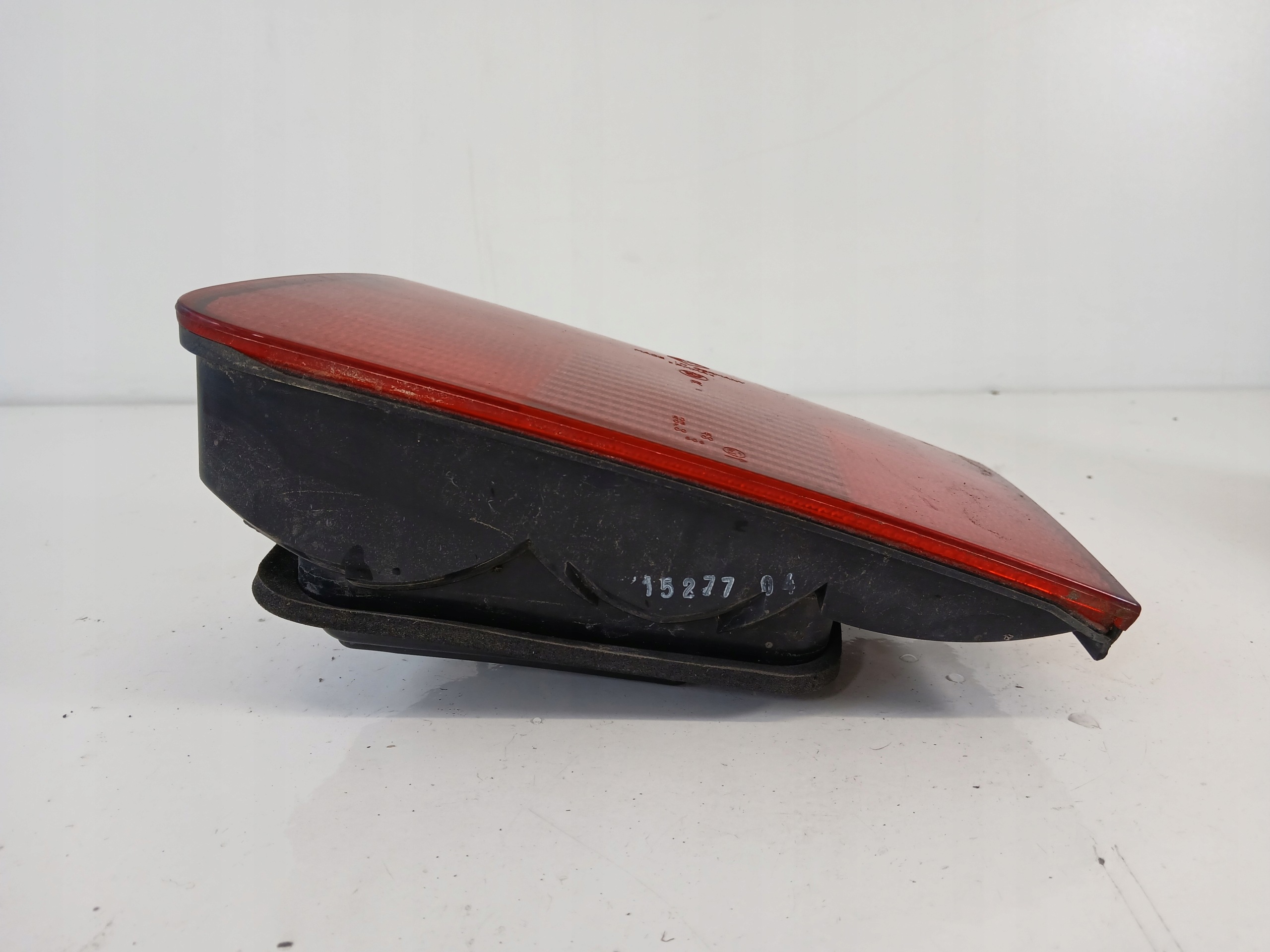 BMW E39 KOMBI light right rear part trunk door