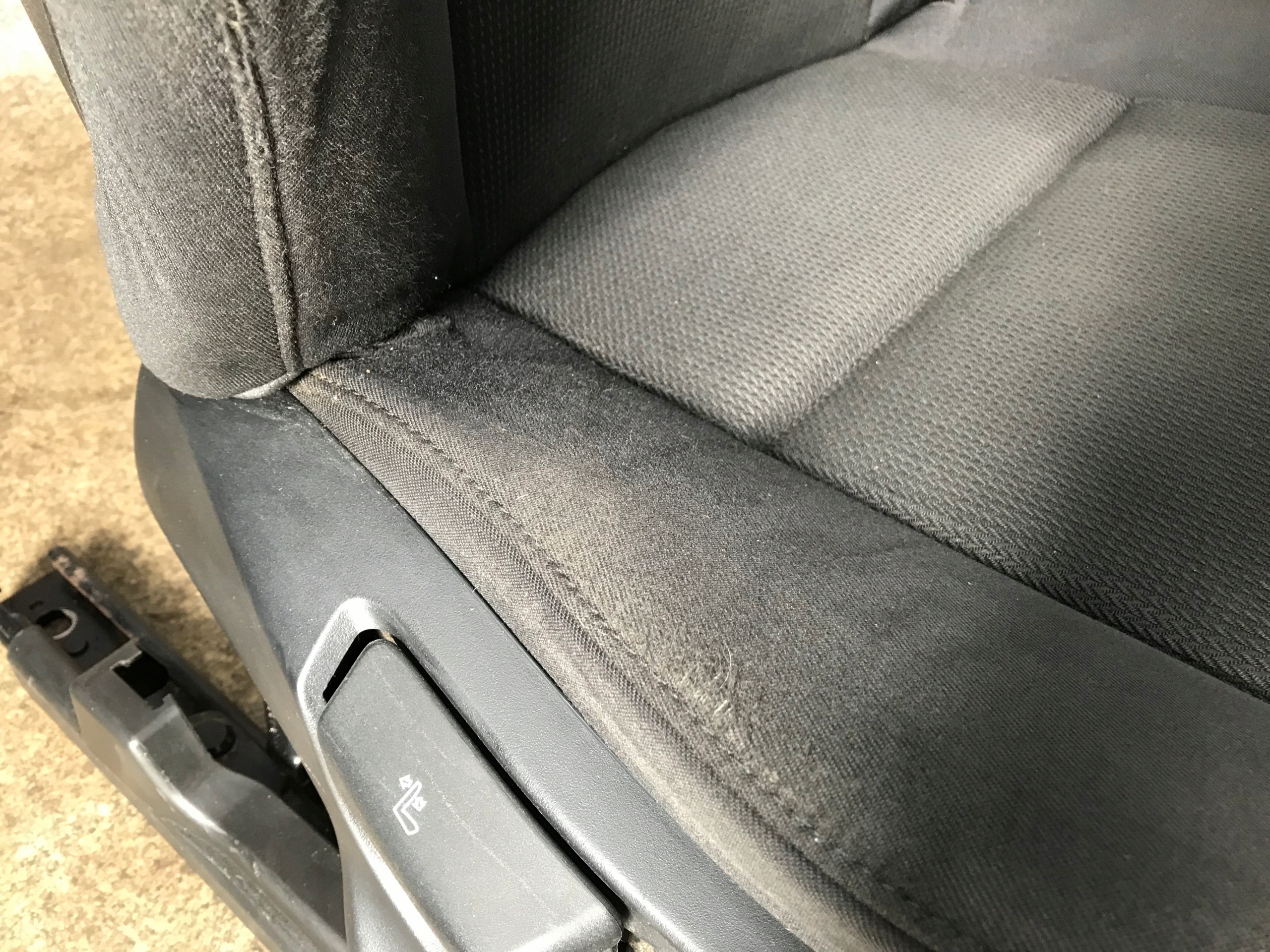 BMW E83 X3 кресло правый перед передний комплект