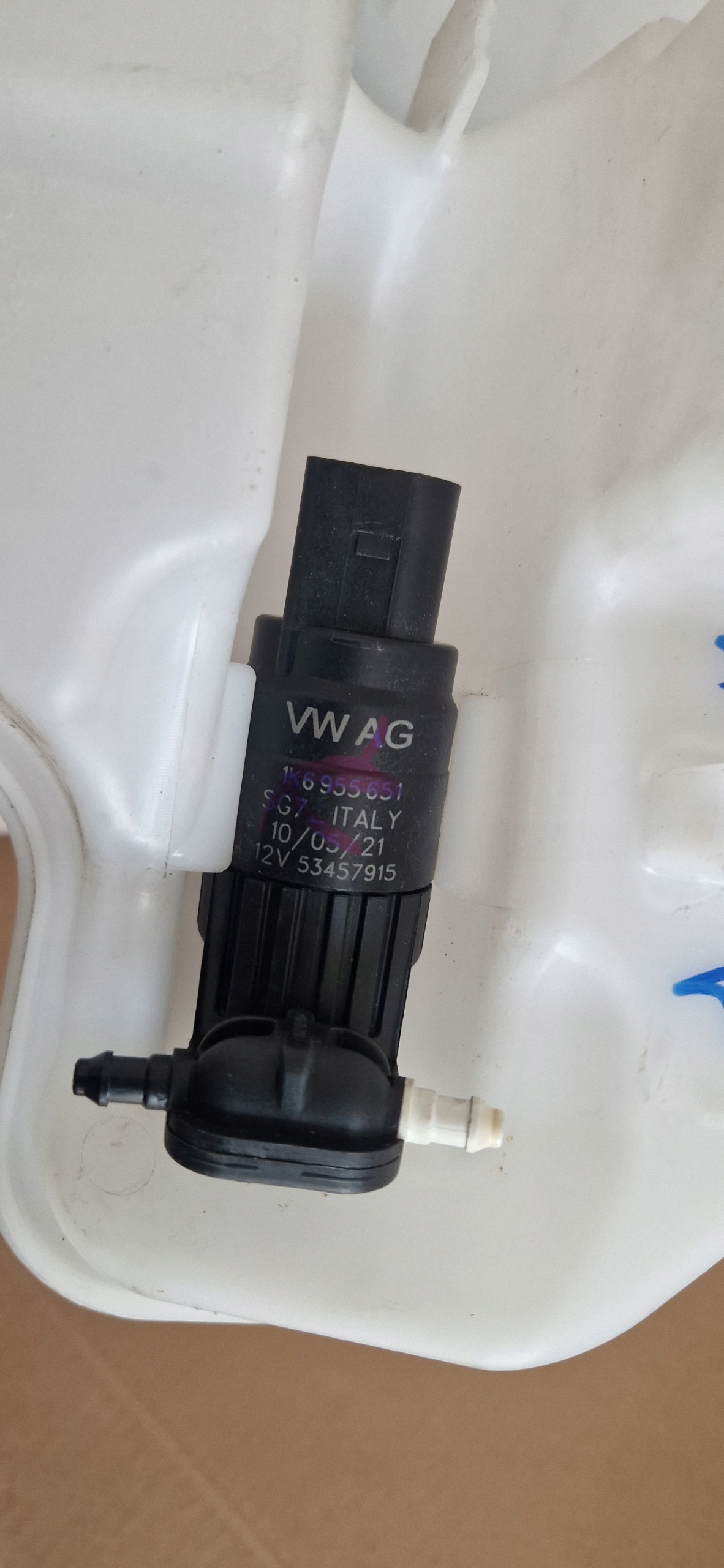 Behälter Spritzdüse 5NA955453A VW SKODA IDEAL KPL