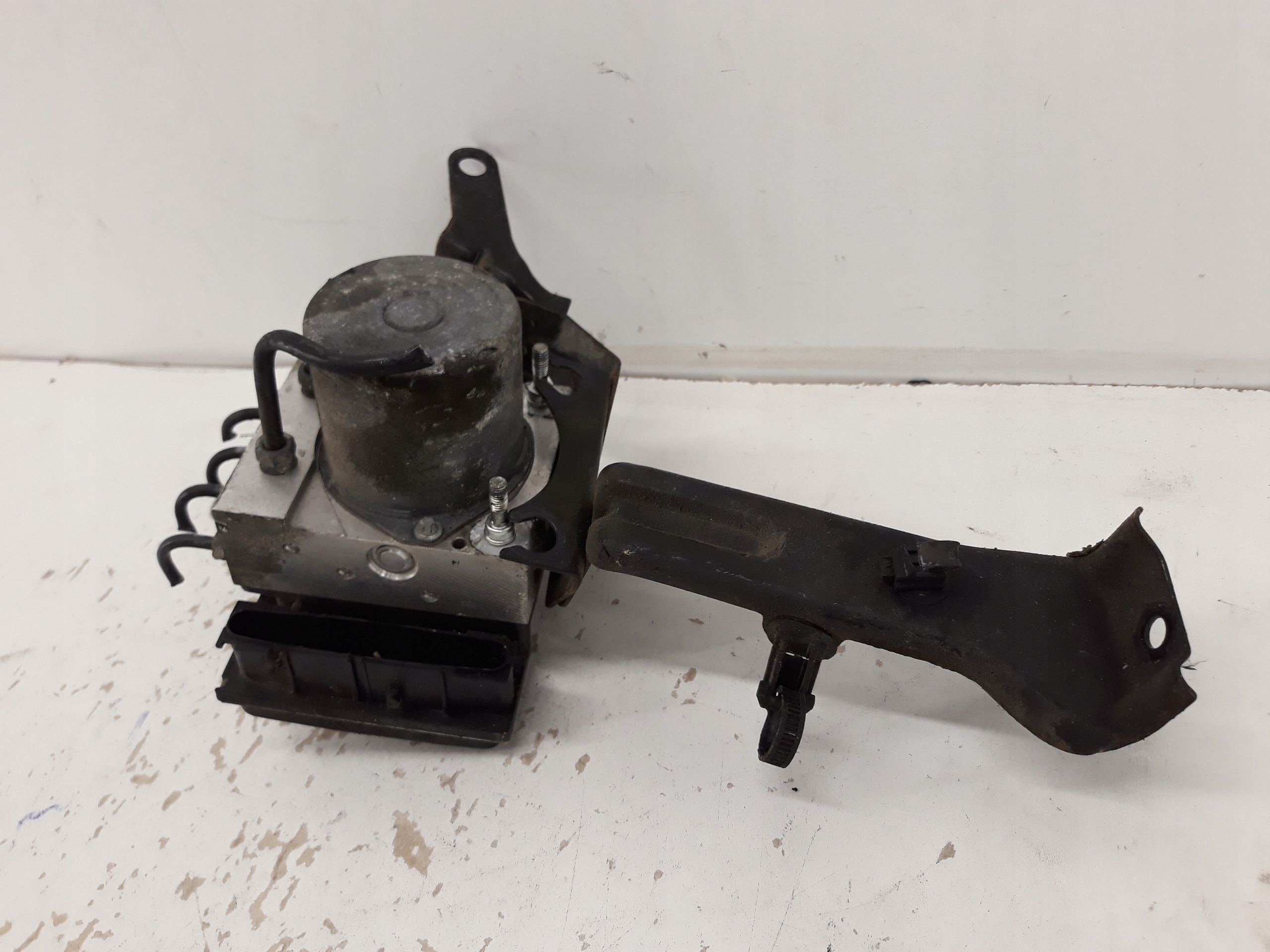 subaru oe 27536SC020 насос abs
