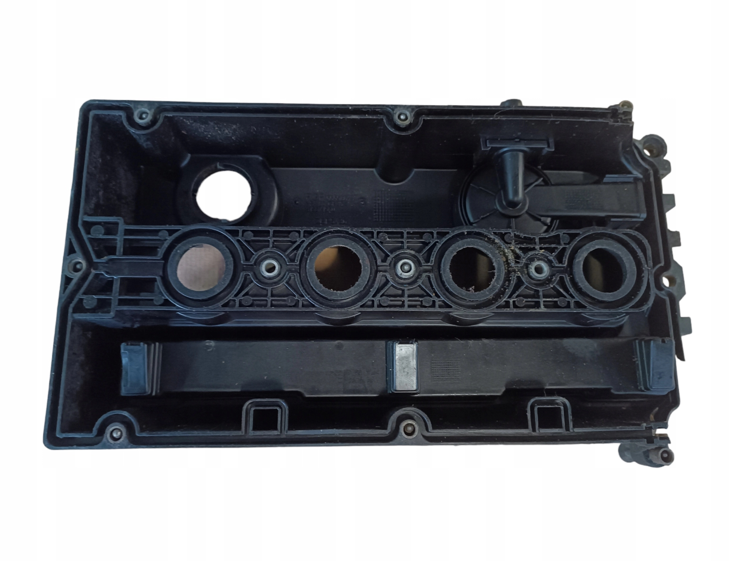 Abdeckung der Ventile A16XER OPEL ZAFIRA B ASTRA III 55558673