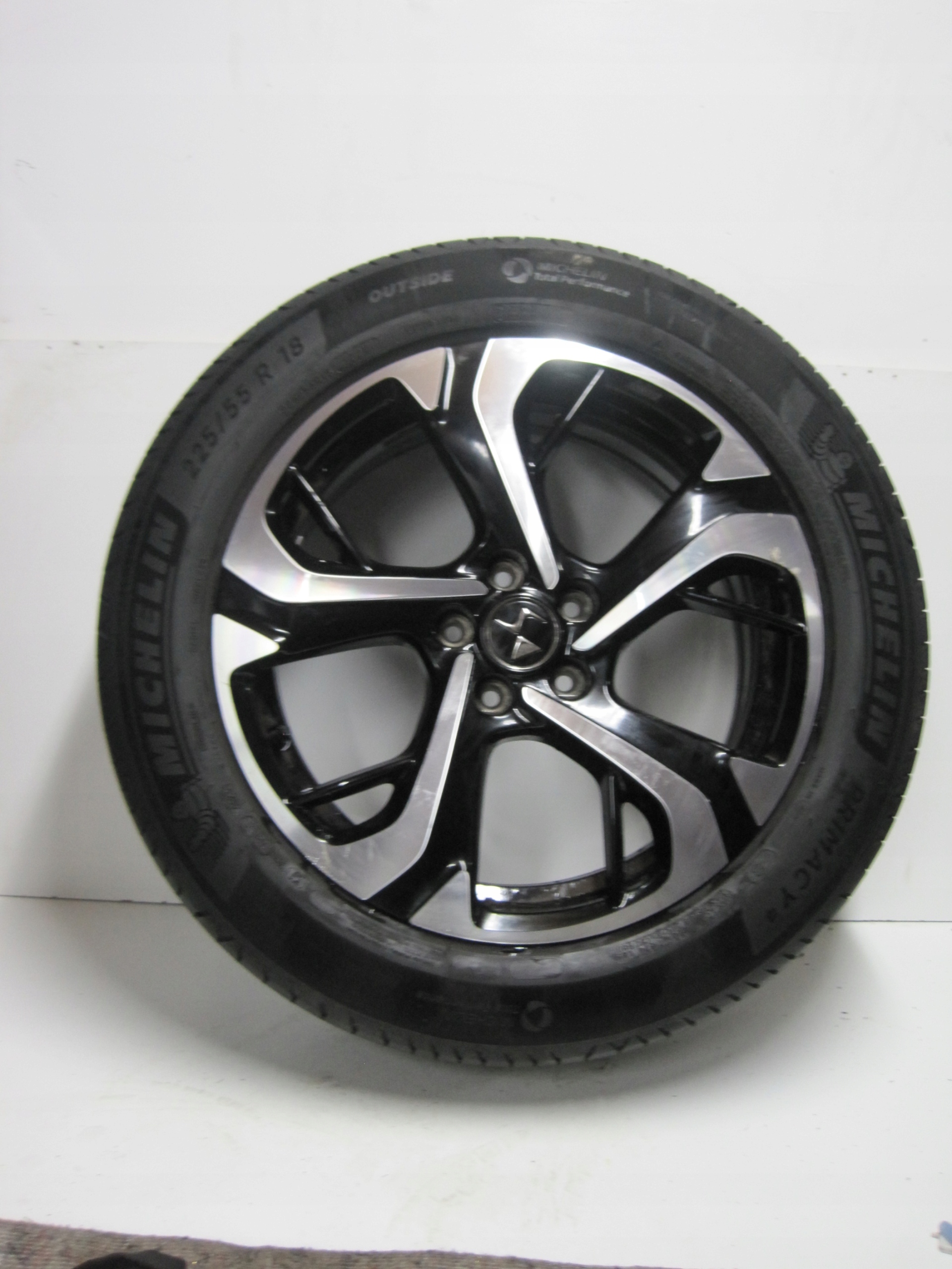 wheels discs tyres CITROEN DS7 R18 23R