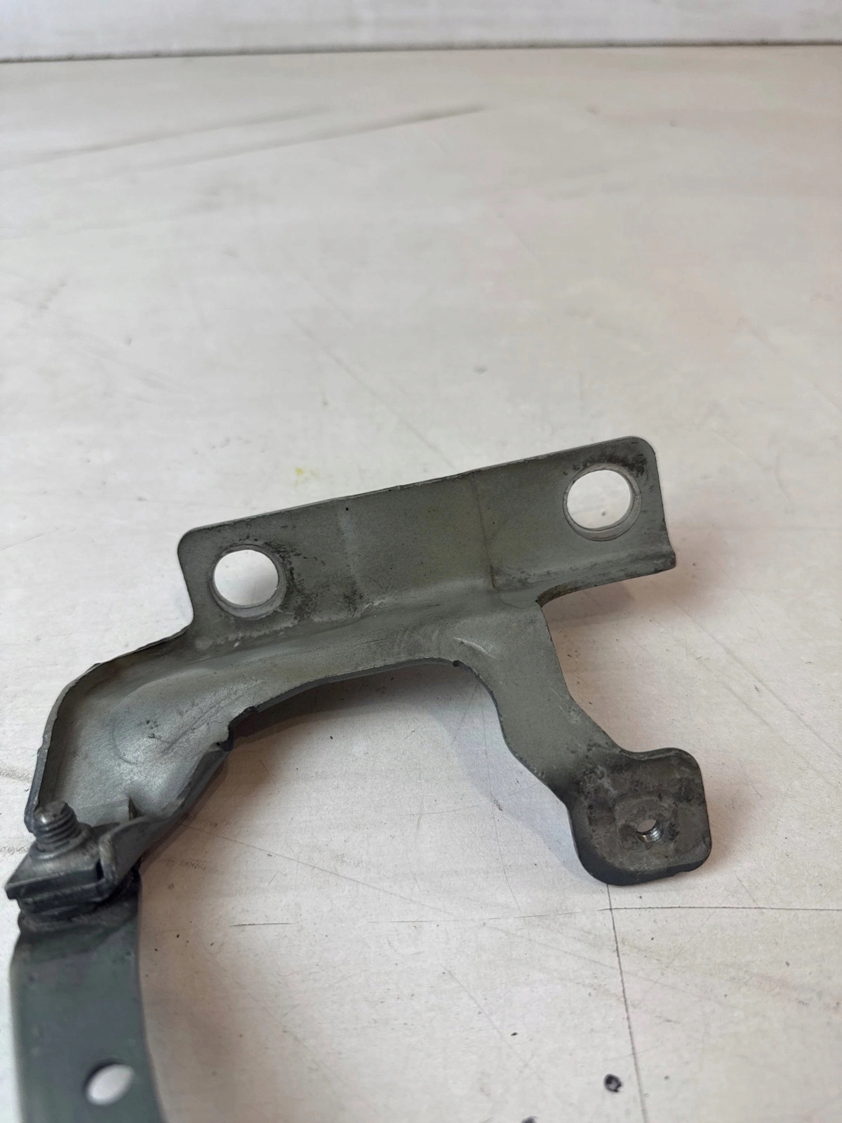 hinge bonnets front front left Volvo C30 S40 II V50