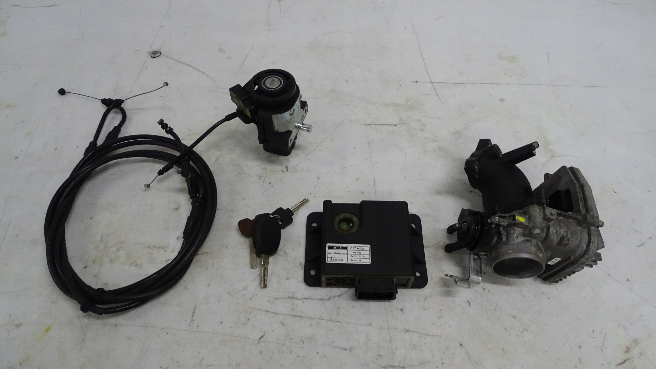 Piaggio MP3 MP 3 400 Перемикач запалювання комп'ютер модуль вприскування