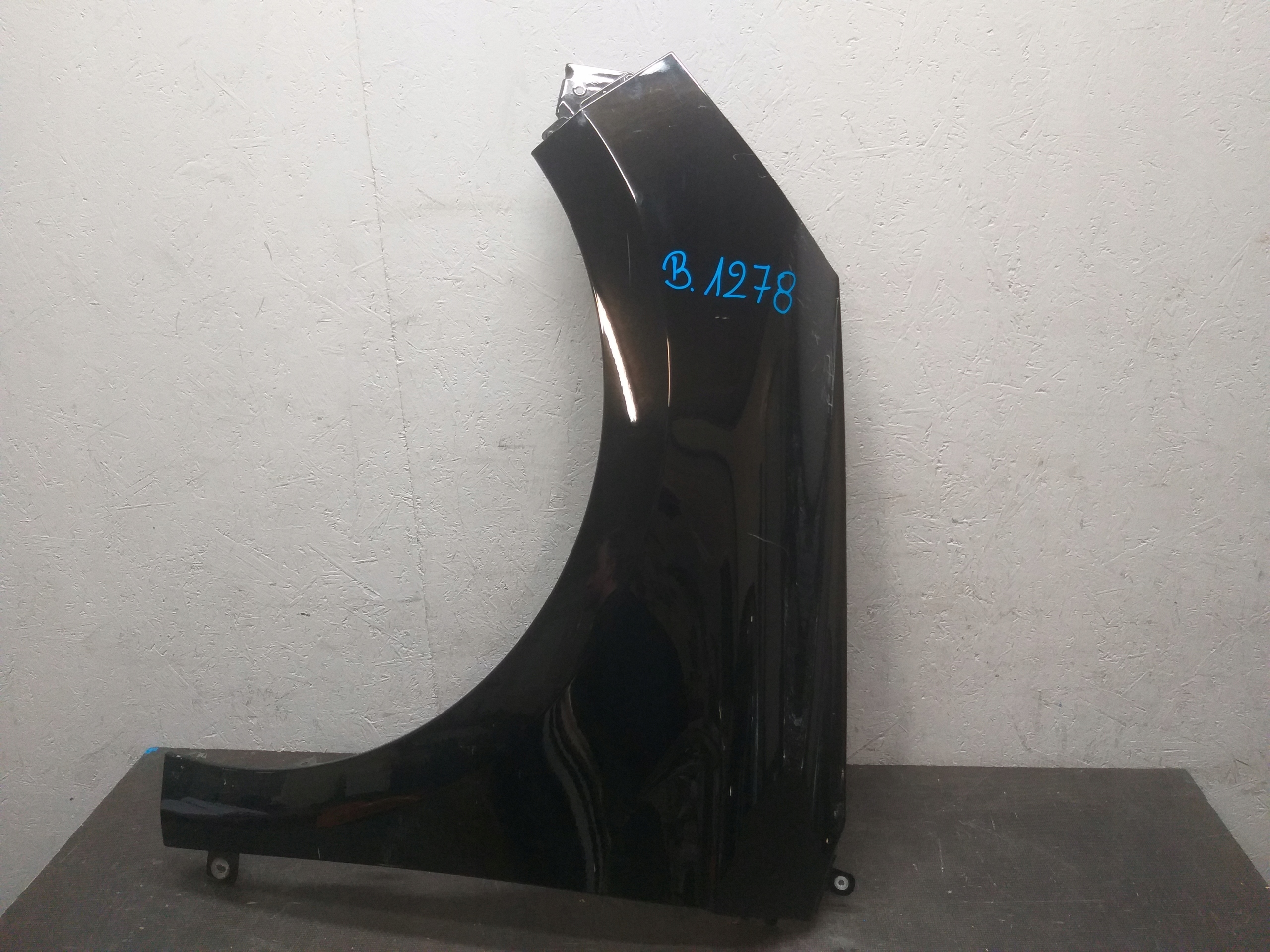 FENDER FRONT LEFT RENAULT CLIO V 5