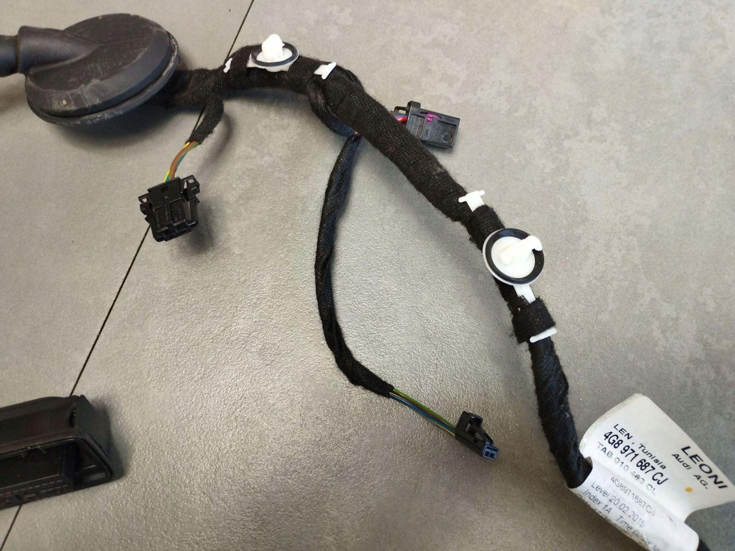 Audi A7 4G 2016 bundle door left rear part 4G8971687CJ