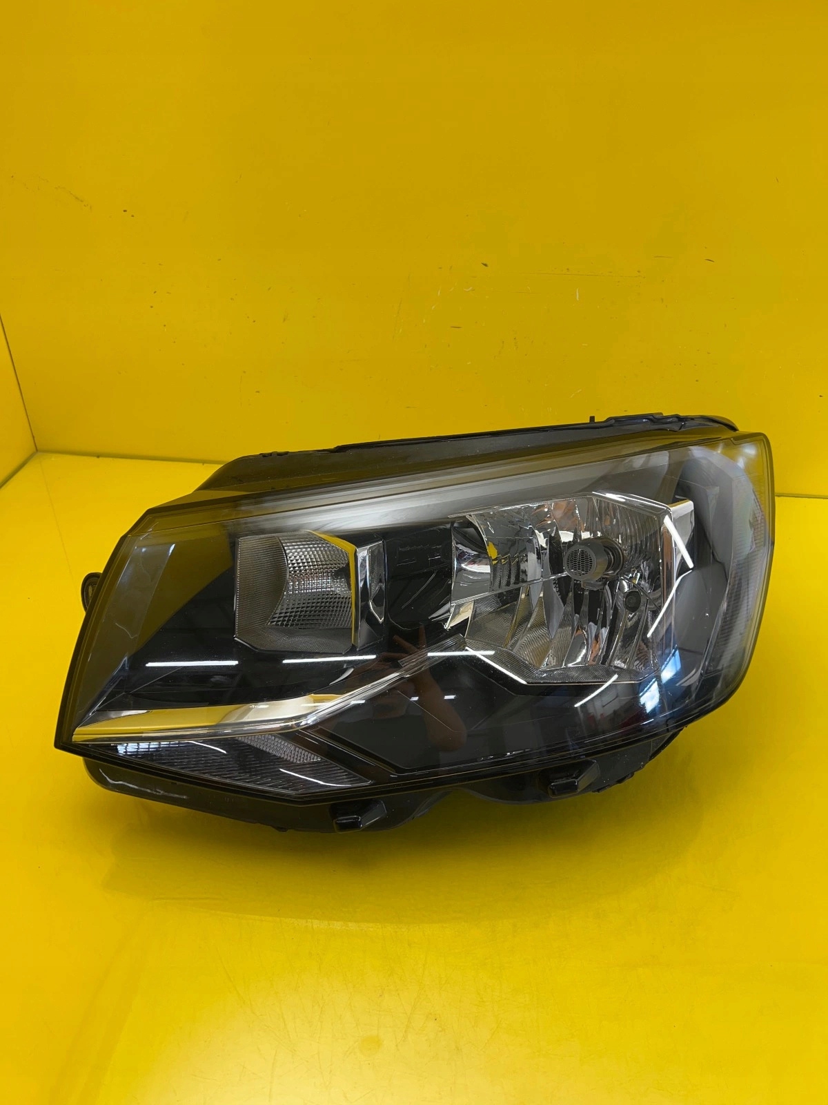 light left VW Transporter T6 7E1 7E1941015AD