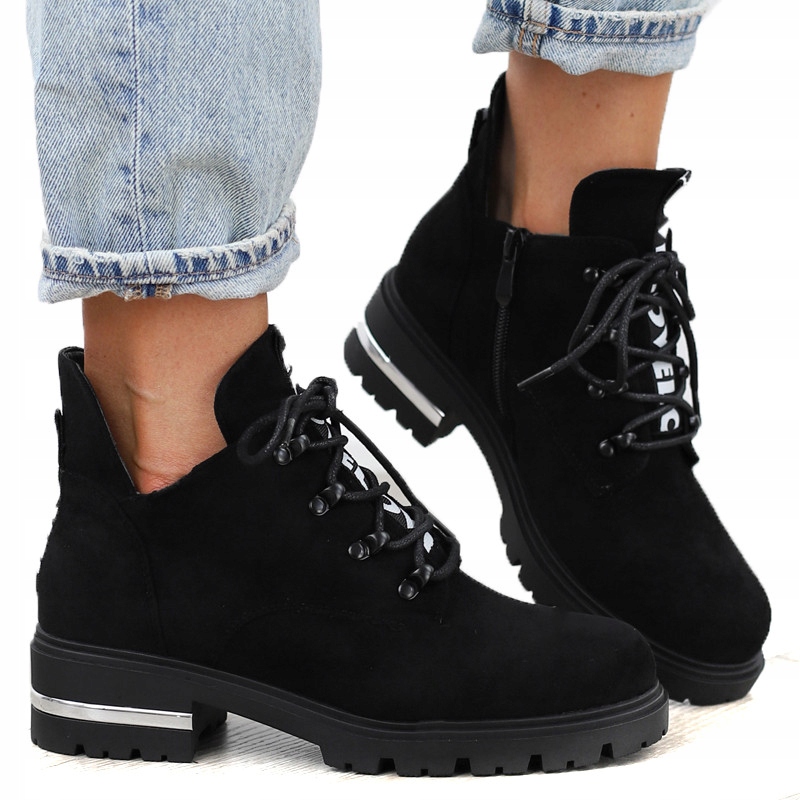 Černé dámské kotníkové boty semišové zateplené trapery na ploché podrážce