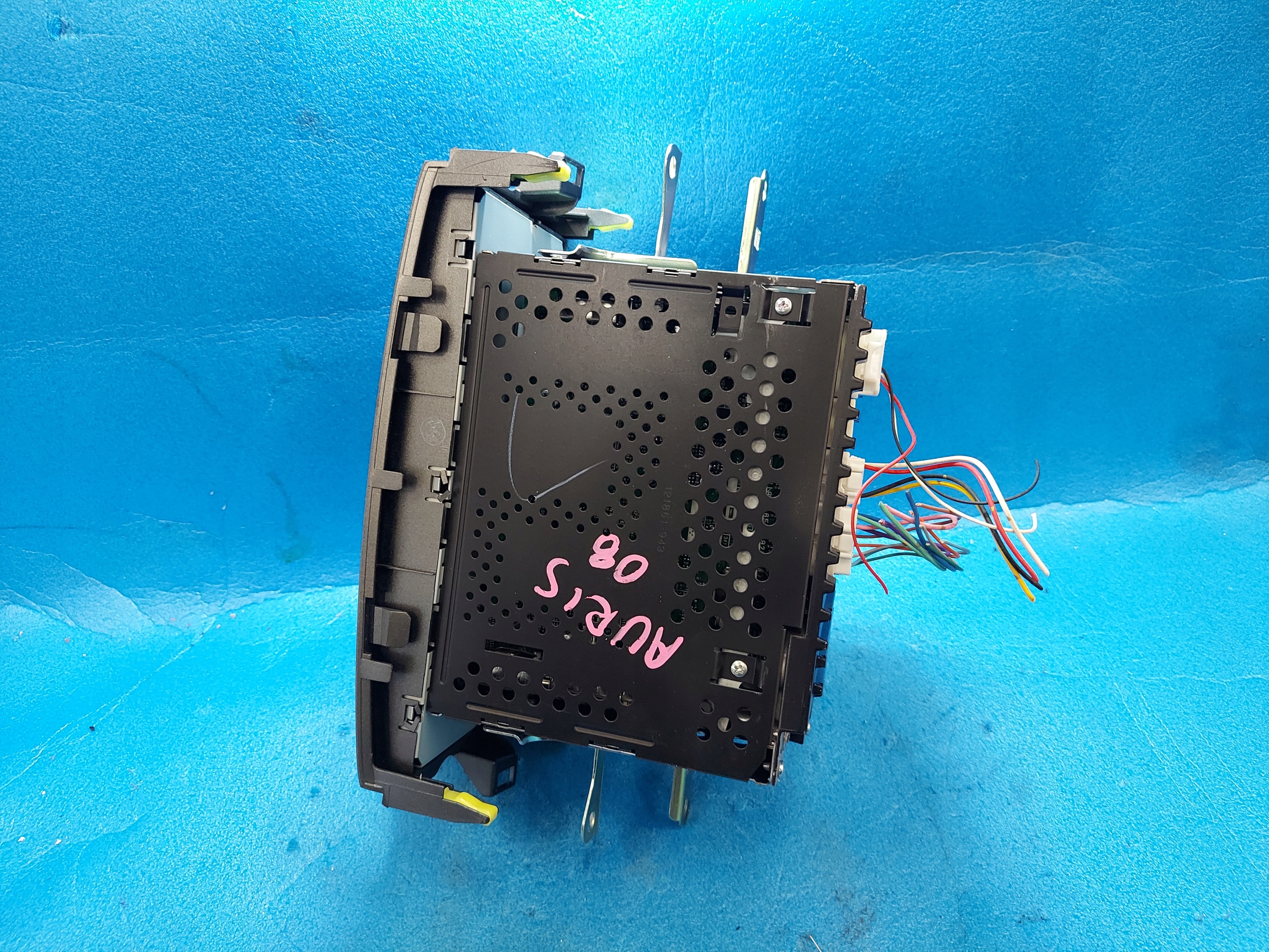 RADIO EKRAN AURIS 2008 R 86120-02520
