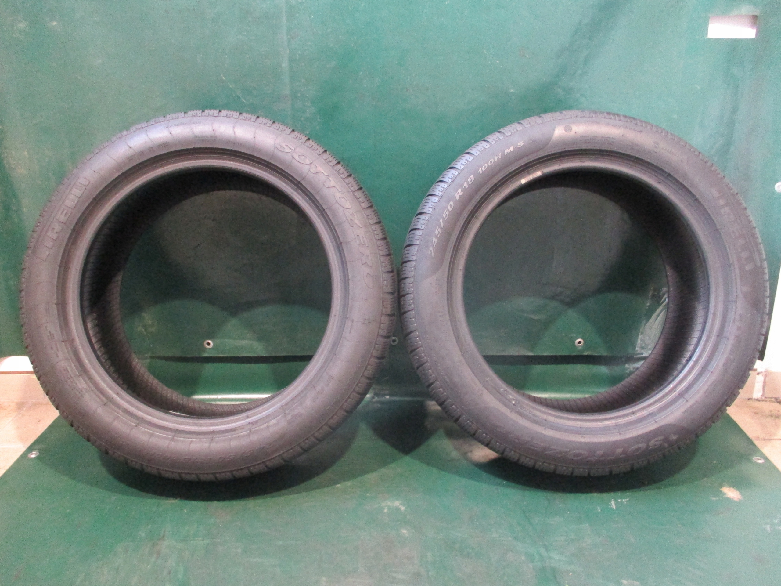 2 opony zimowe używane 245/50R18 Pirelli Sotto RFT 6,5 mm r. 2018 Rok produkcji 2018