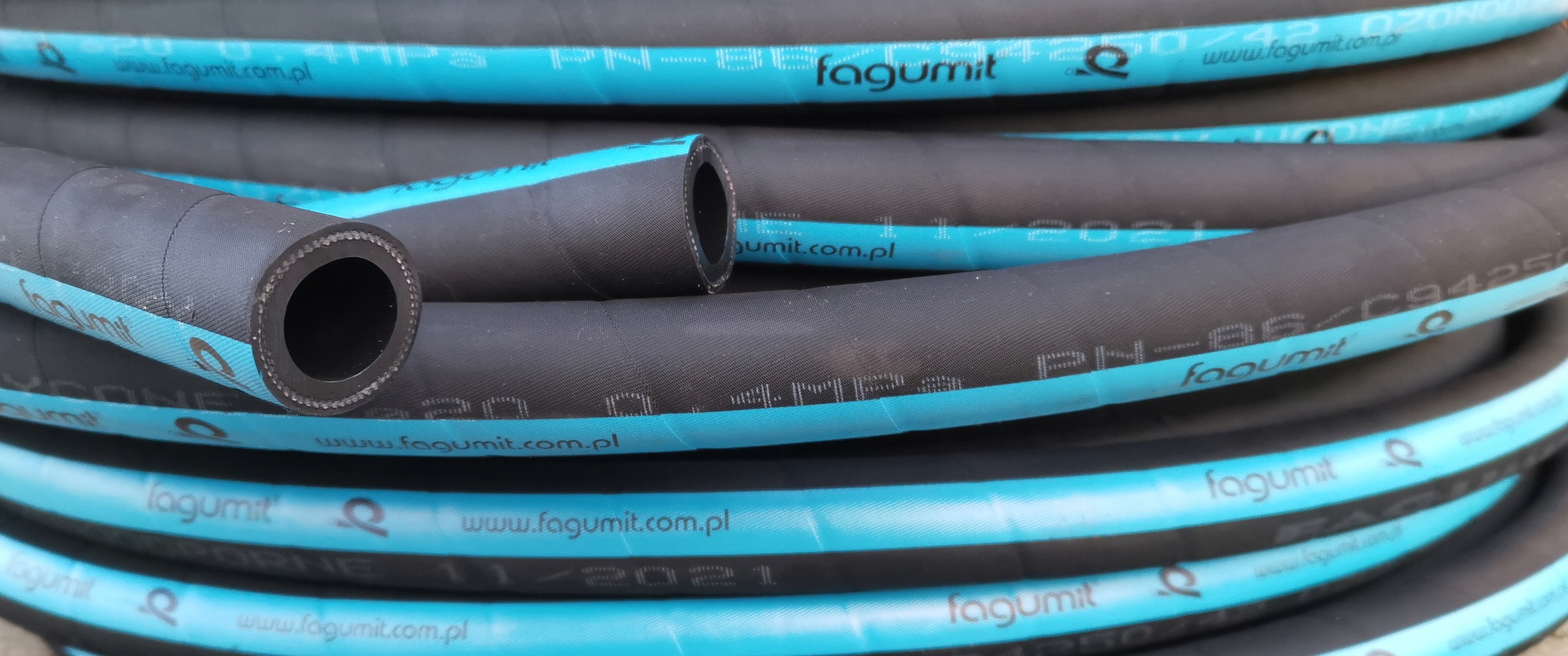 WĄŻ GUMOWY DO PARY 143'C Fi 20mm 0,4MPa Fagumit Marka inny