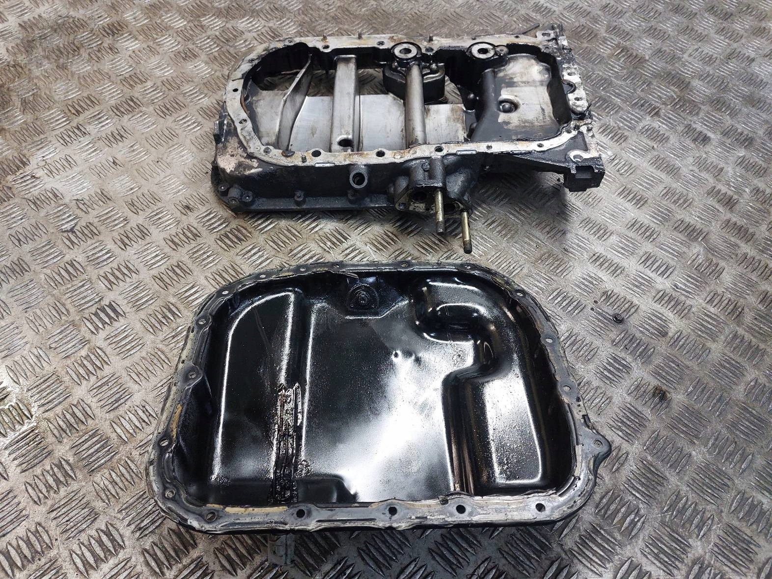MISA oil sump TOYOTA COROLLA E12