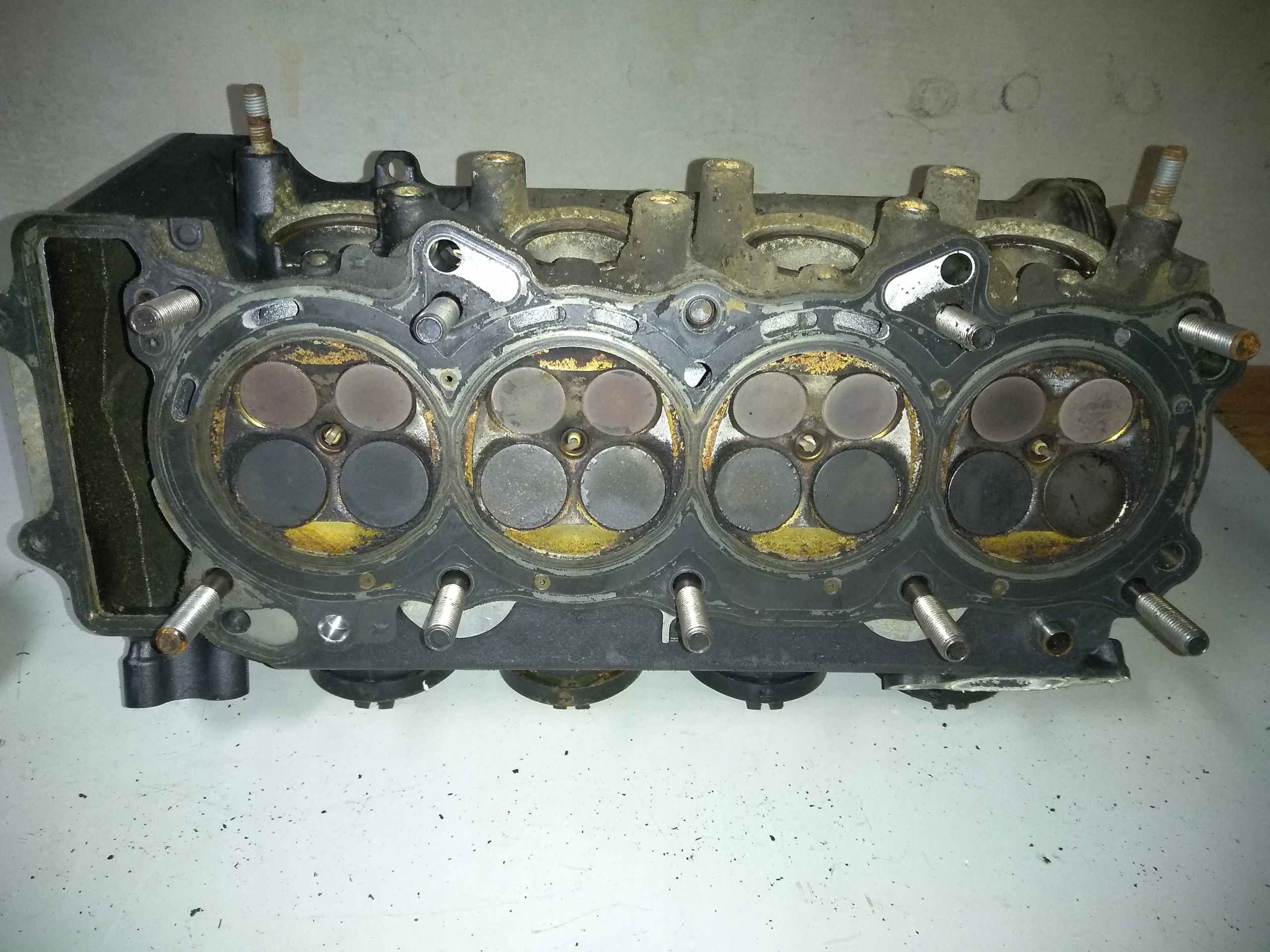 Honda Cbr 600 F PC41 11r kompletná hlavica, valčeky, ventily