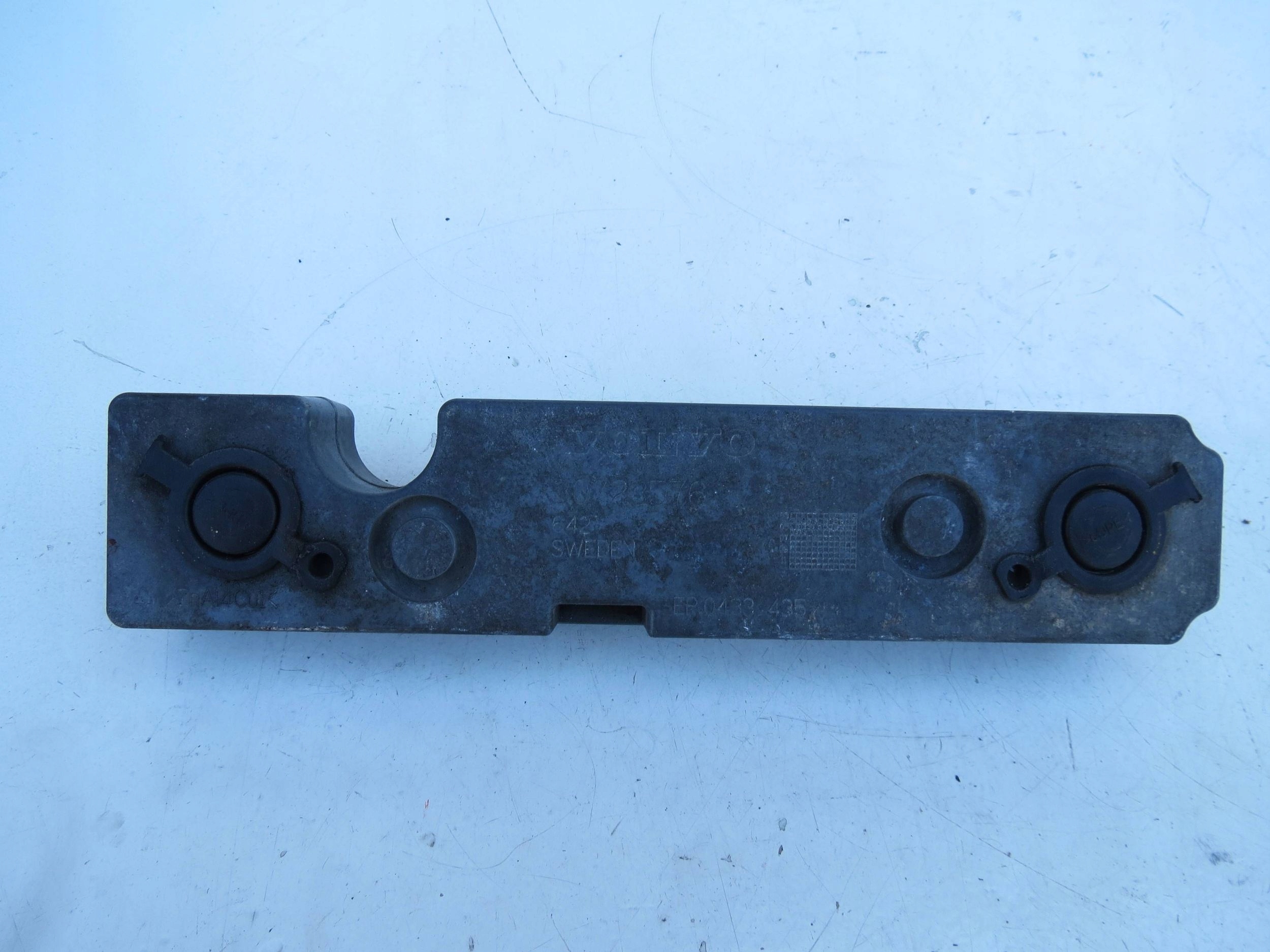 ABSORBER Paraurti VOLVO XC70 II CROSS AWD 2.4D 185KM 2000-2007r