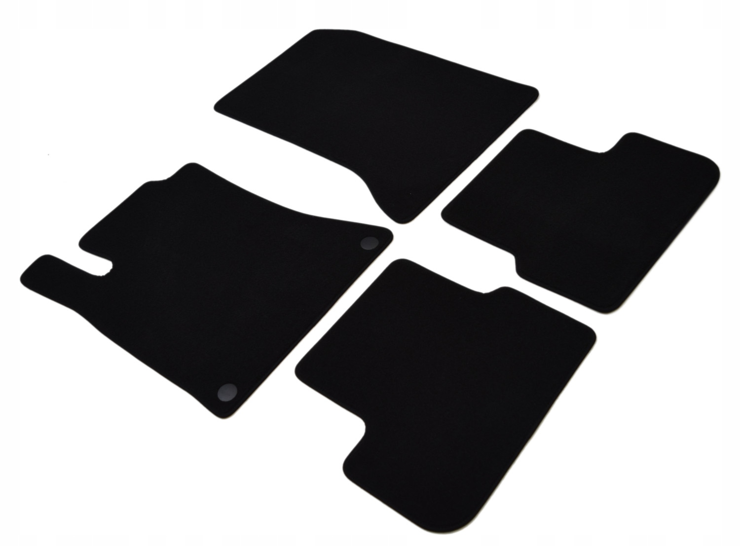 Mercedes Cla C117/ X117 2013-2019 Černé velurové koberce – Gold Plus.