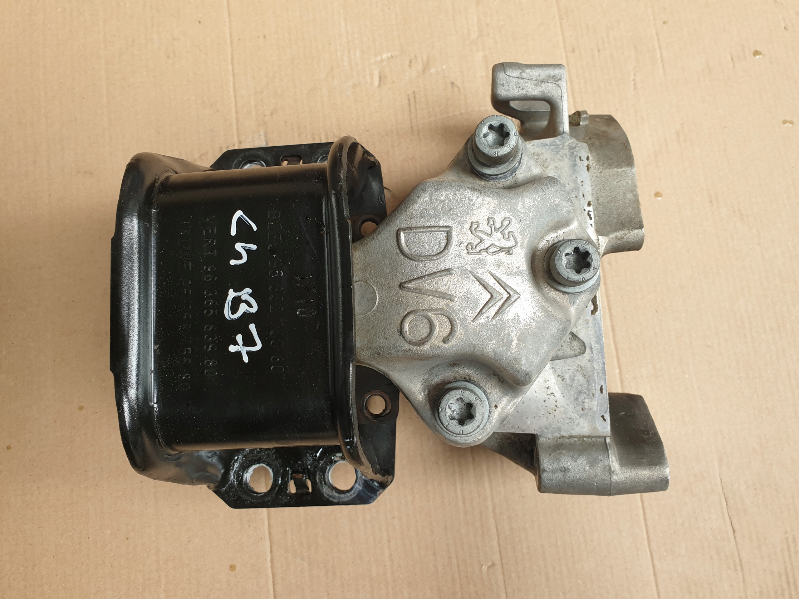 holder engine mount CITROEN C4 B7 2010-2015 1.6