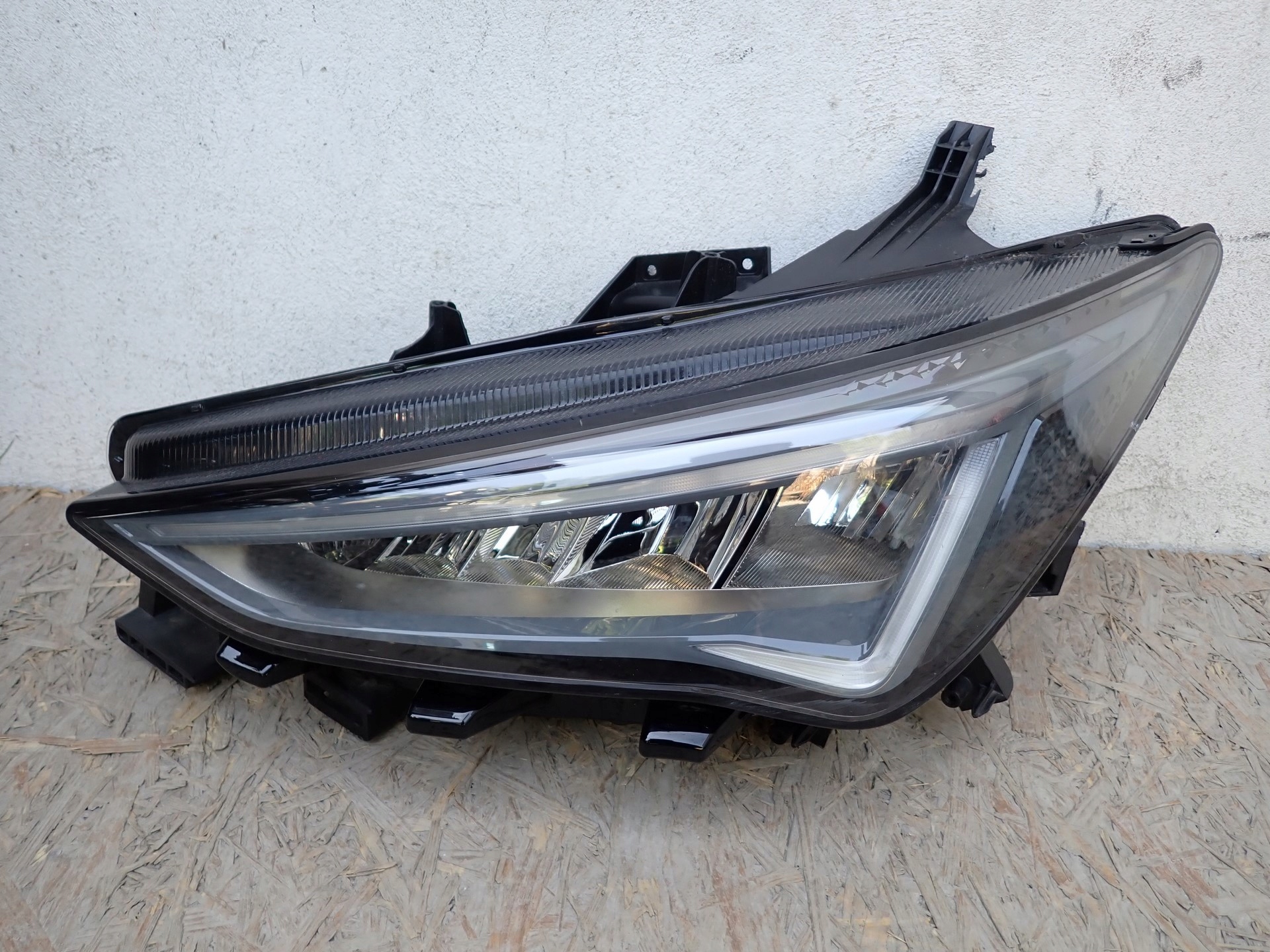light left REFLEKTOR left FULL LED CUPRA BORN 10E K11 2021- 10F941007H