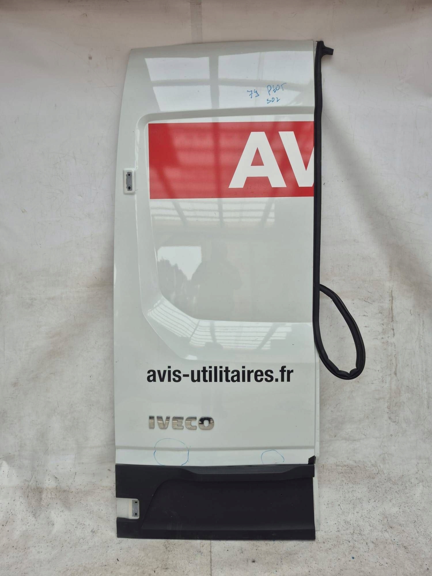 IVECO DAILY VI 14- ajtó bal far hátsó