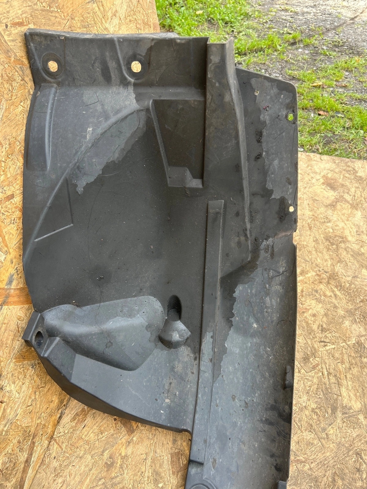 mudguard right front Dacia Logan II