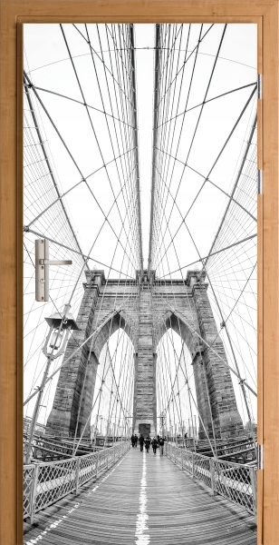 CZARNO BIAŁA FOTOTAPETA NA DRZWI most linowy