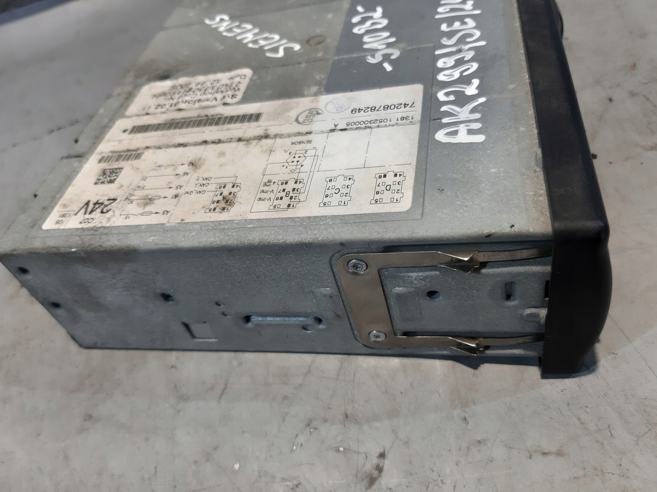 TACHOGRAF TACHO SIEMENS VDO D-78052
