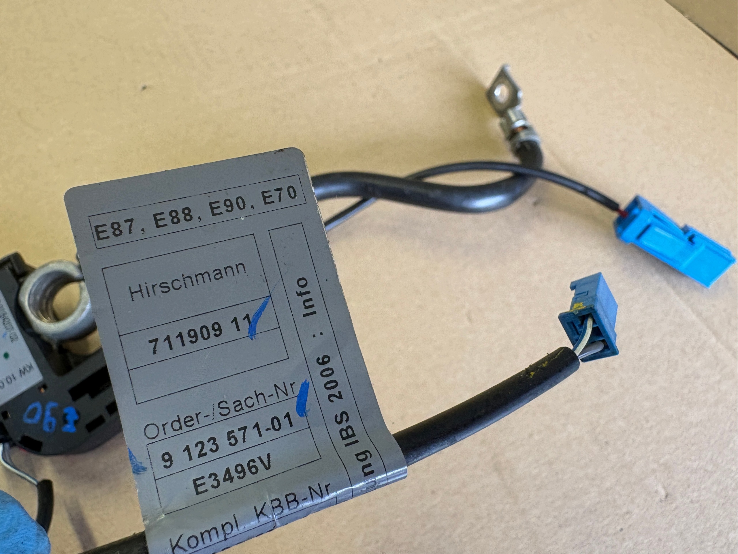 BMW E90 E91 Batteriemanagement Sensor 9184207 9123570 9123571