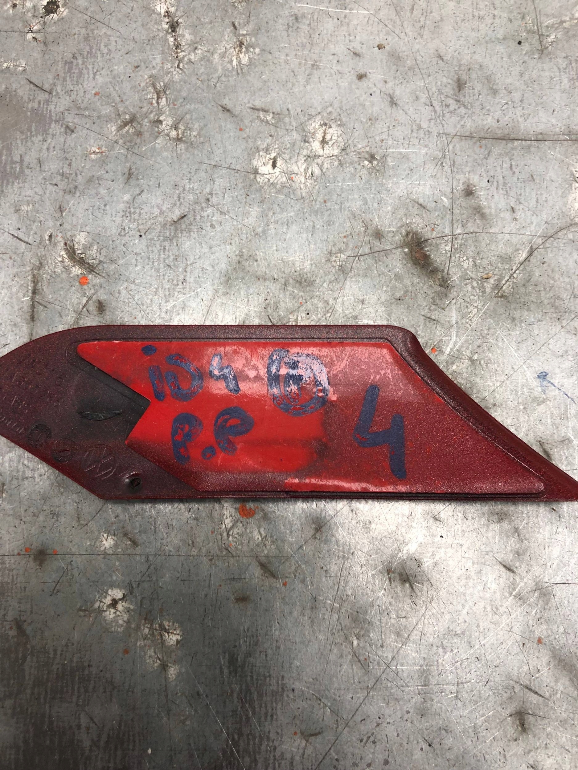 moulding SLUPKA right front VW ID4 ID.4 11A853266