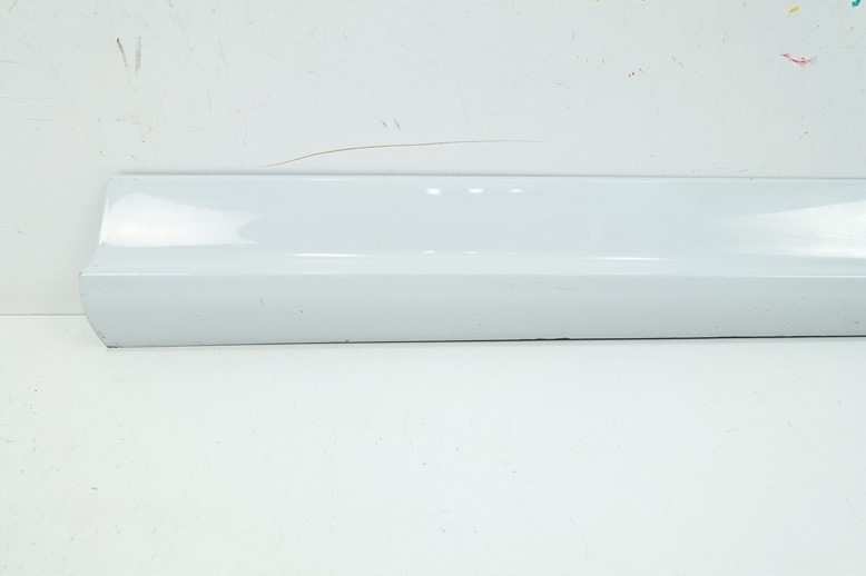 moulding door right front AUDI Q5 SQ5 8R0853960B