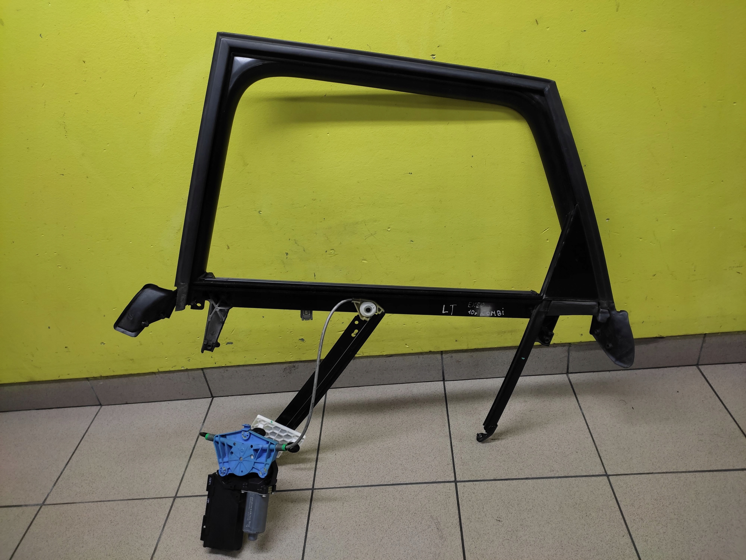 SEAT EXEO KOMBI window regulator left rear part