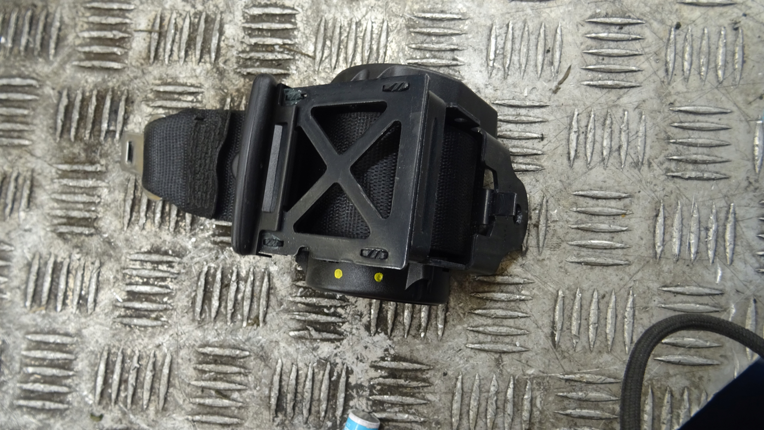 Gurten Sicherheits mitte BMW OE 7259395