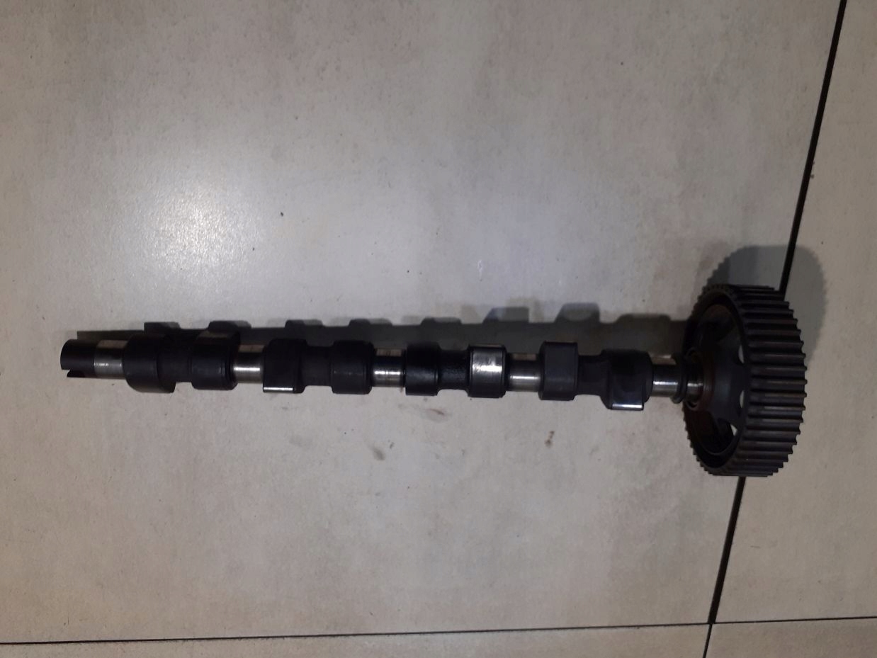 Arbre à cames FIAT STILO 1.9 JTD