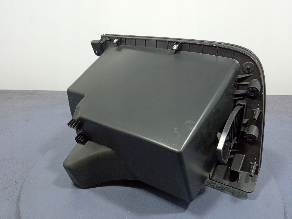 opel ASTRA V k бардачок пассажира европа 39203527