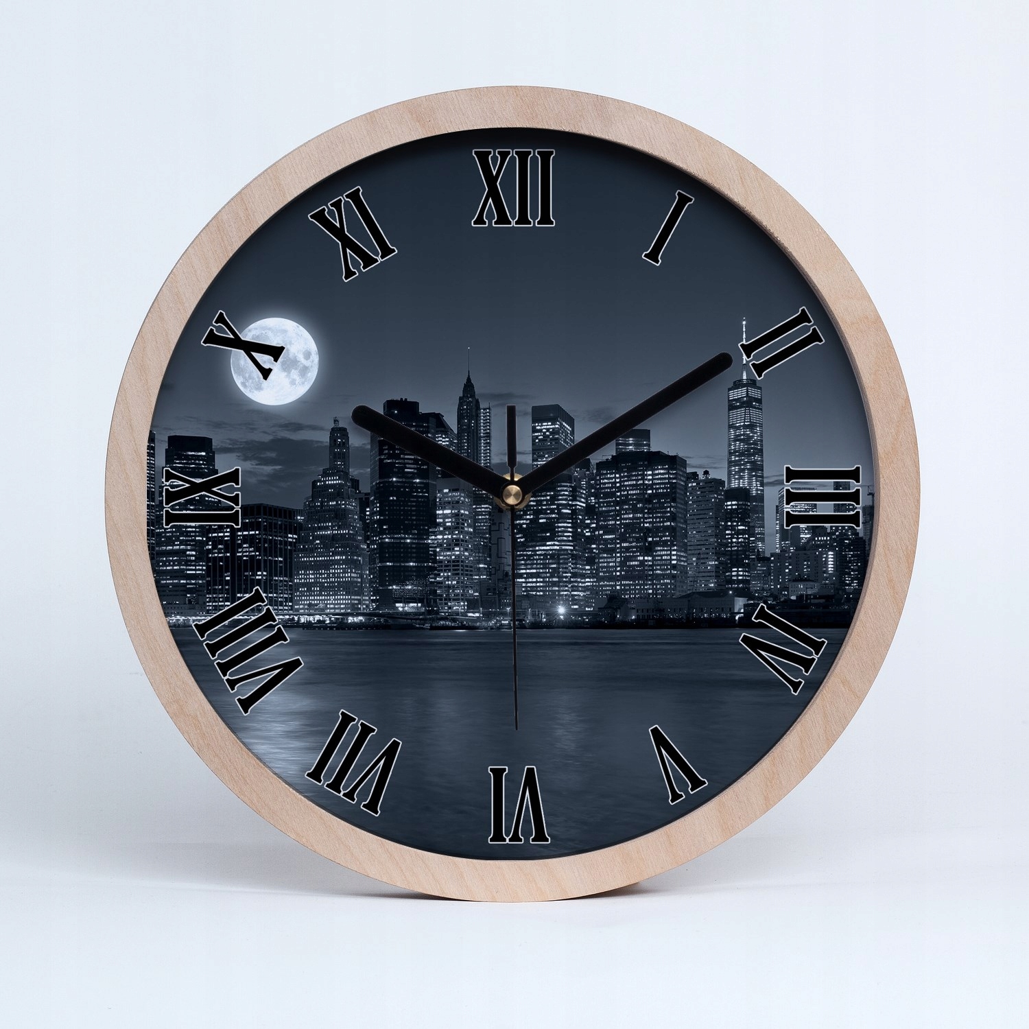 Dřevěný kulatý hodinový stroj New York v noci, průměr 25 cm