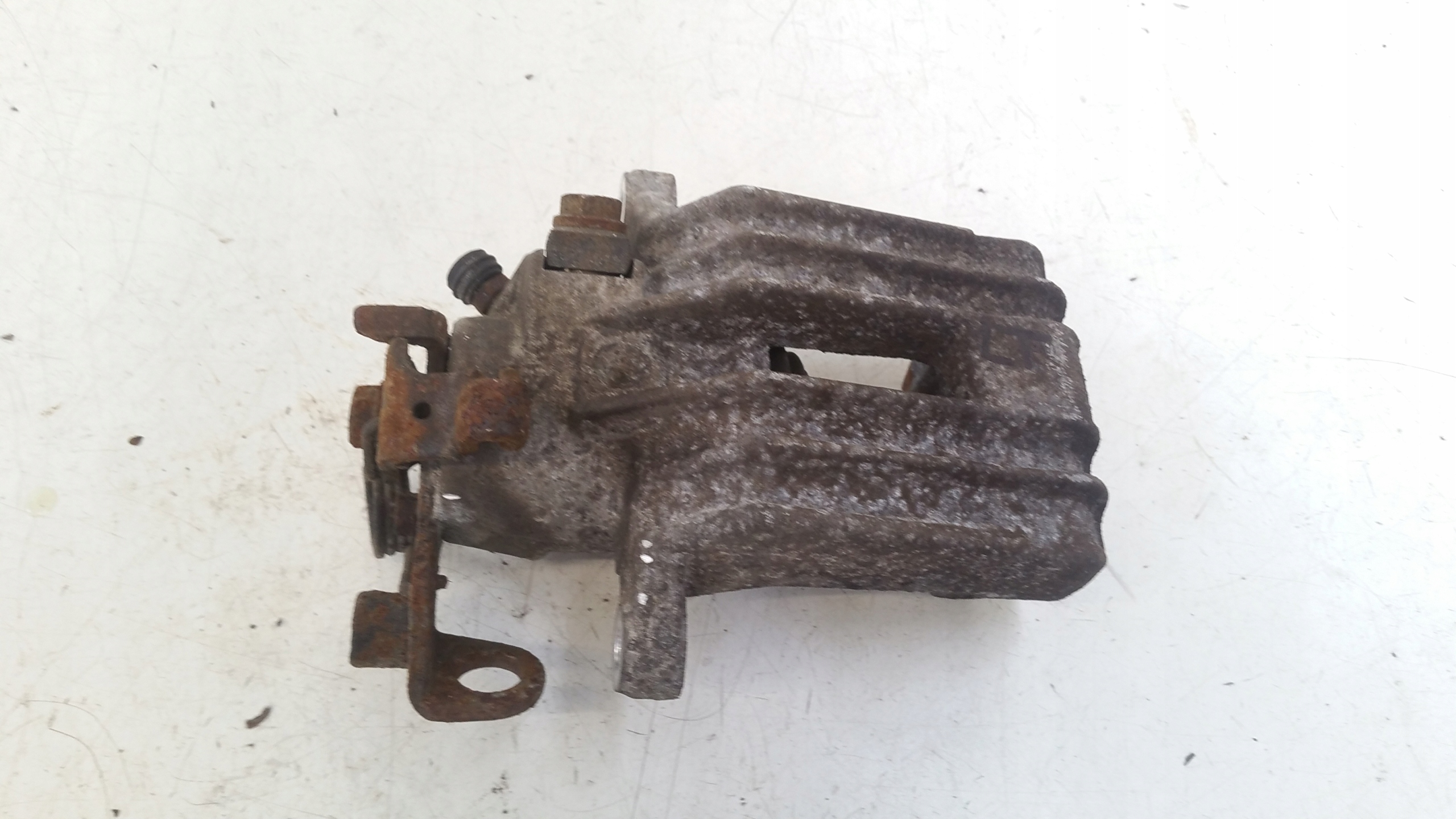 caliper left rear part Seat Toledo II