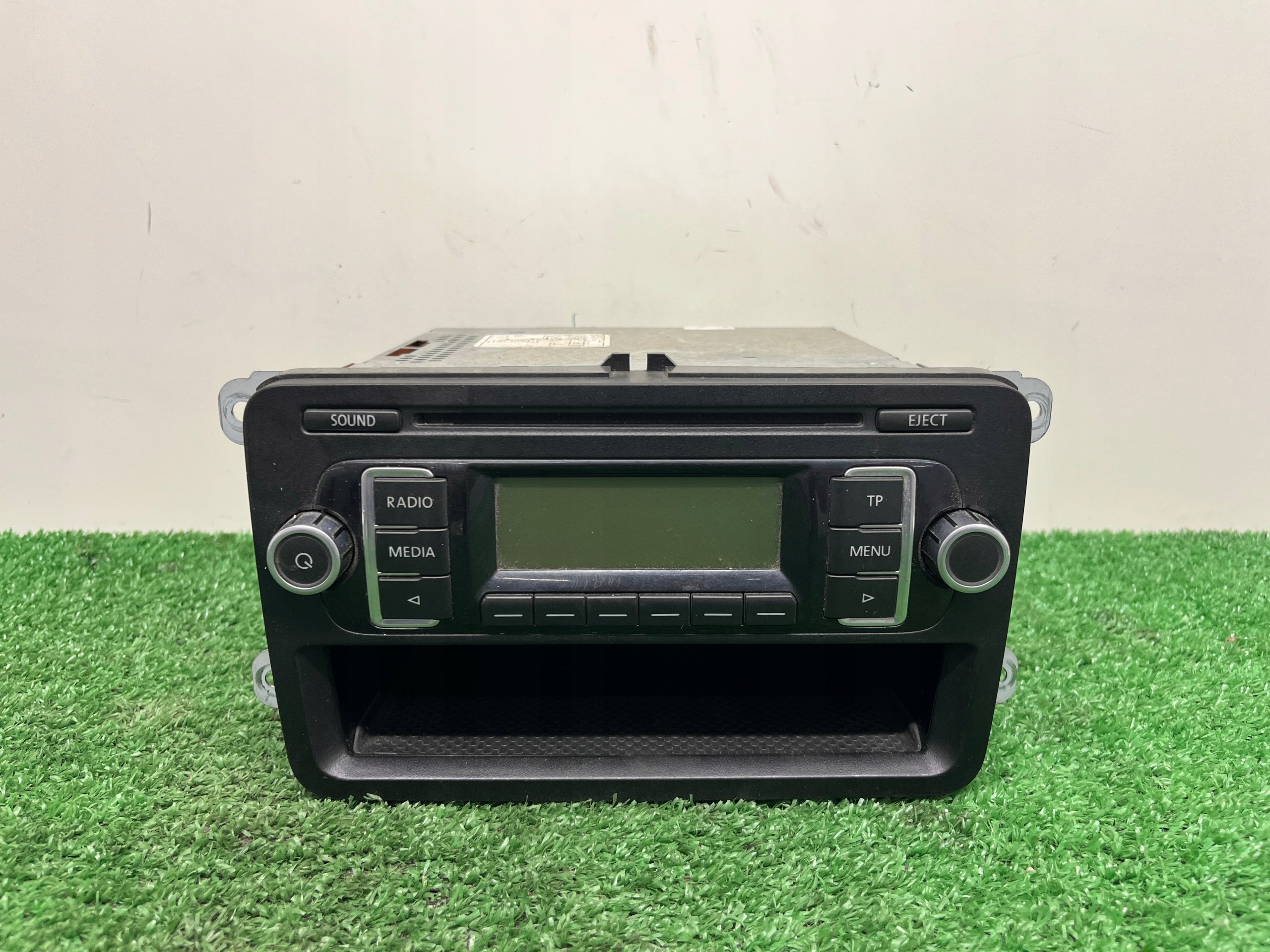 RADIO FABRYCZNE VOLKSWAGEN GOLF 5 PLUS 5M0035156B