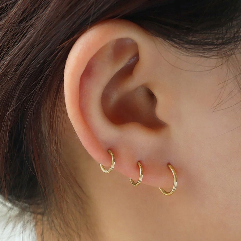 Tytanowy Kolczyk kółko clicker - helix lobe septum 1,0/6 Kolor dominujący srebrny