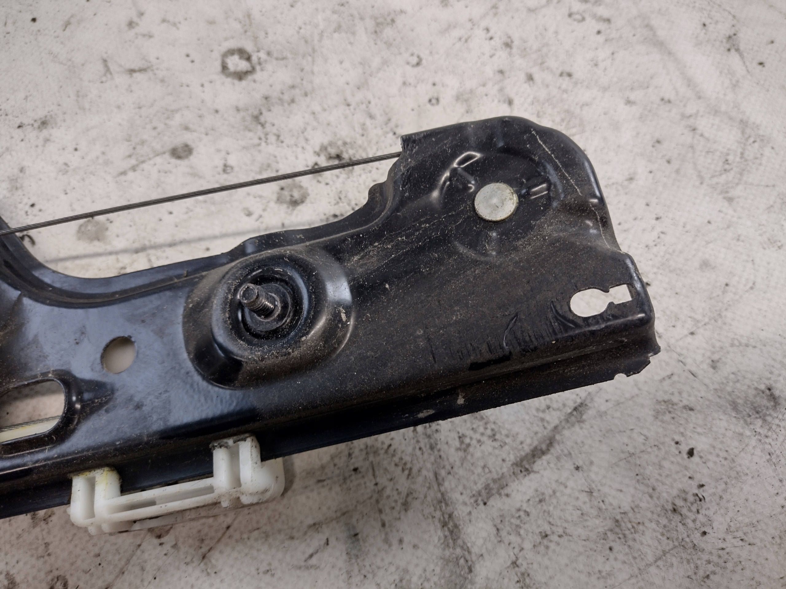 window regulator right front BMW E90 7060266S UK