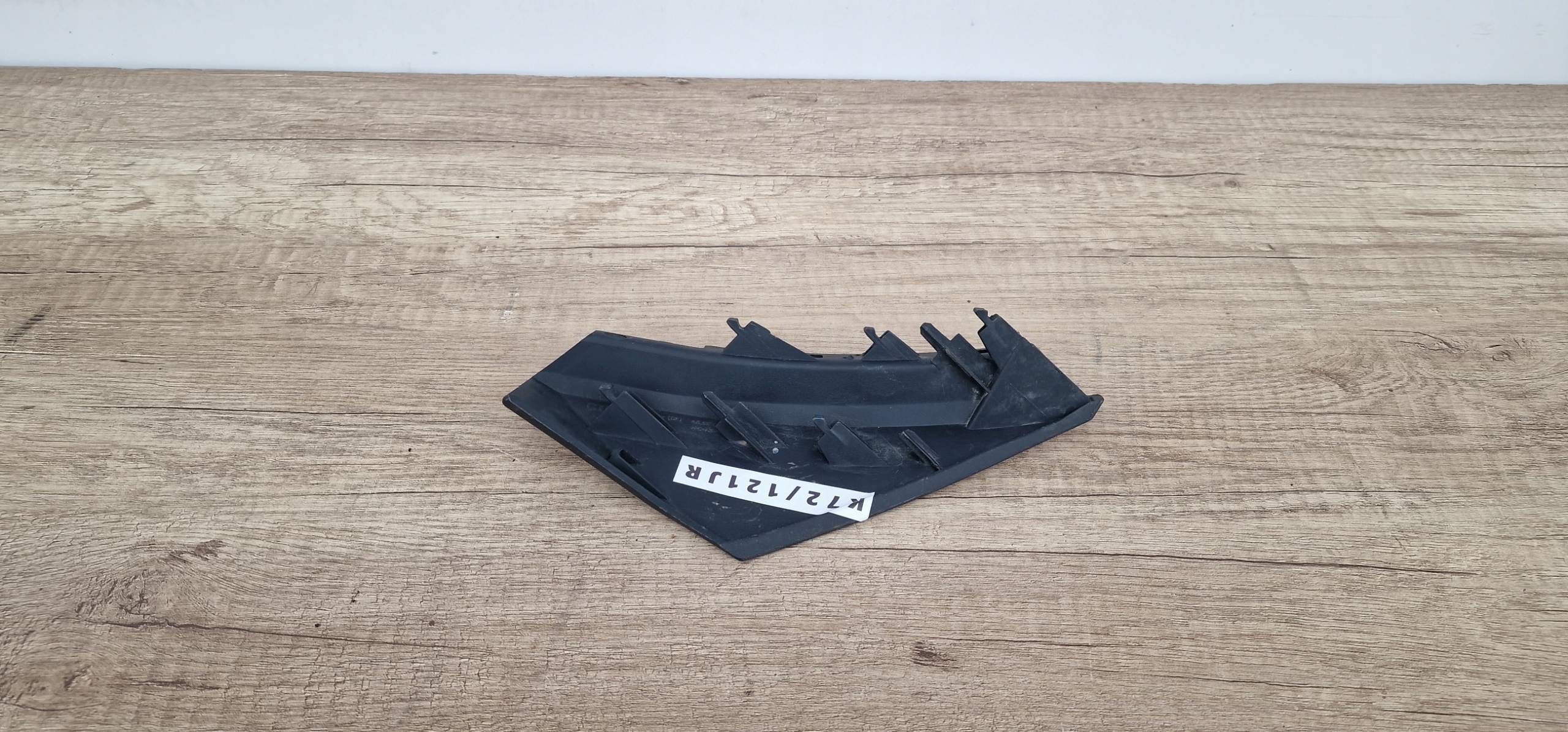 AUDI E-TRON GT RS 4J3 right spoiler cover ORG