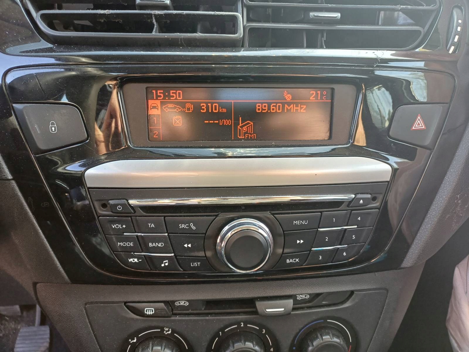 RADIO ODTWARZACZ PEUGEOT 301 e 301