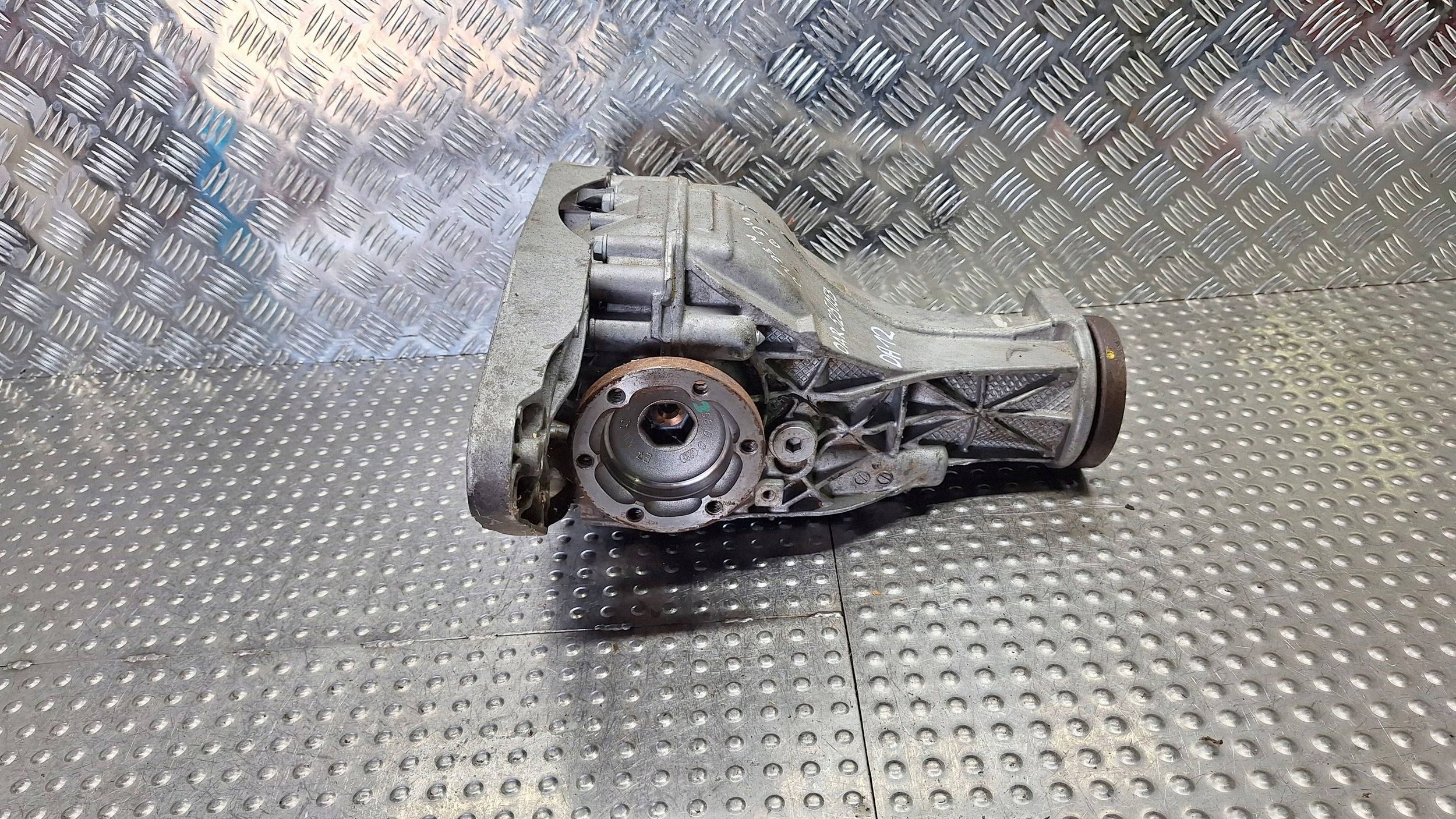 differential diff rear part LWV 0AR525053E AUDI A7 A6 C7 Q5 8R A8 4H D4