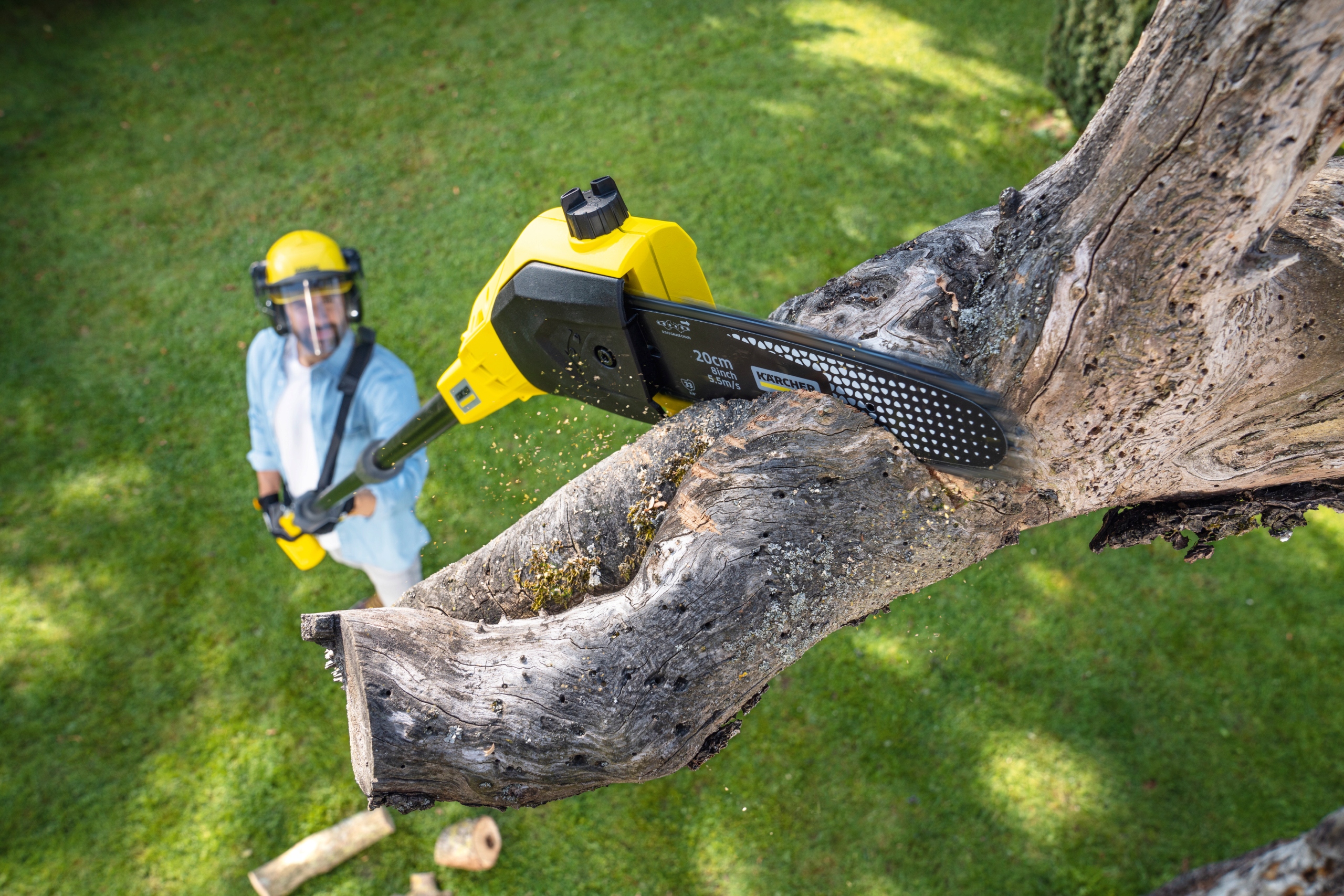 Пила аккумуляторная для обрезки деревьев цена. Высоторез Karcher PSW 18-20. Высоторез Керхер аккумуляторный. Аккумуляторная пила Karcher. Аккумуляторная цепная пила Керхер.