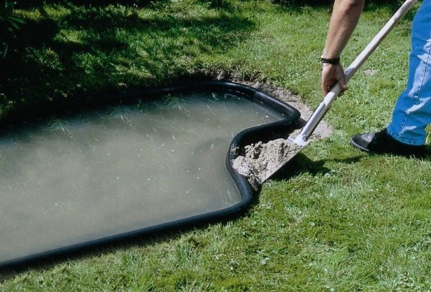 OCZKO WODNE STAW WKŁAD DLA RYB KOI LUX 200L Rodzaj oczko wodne