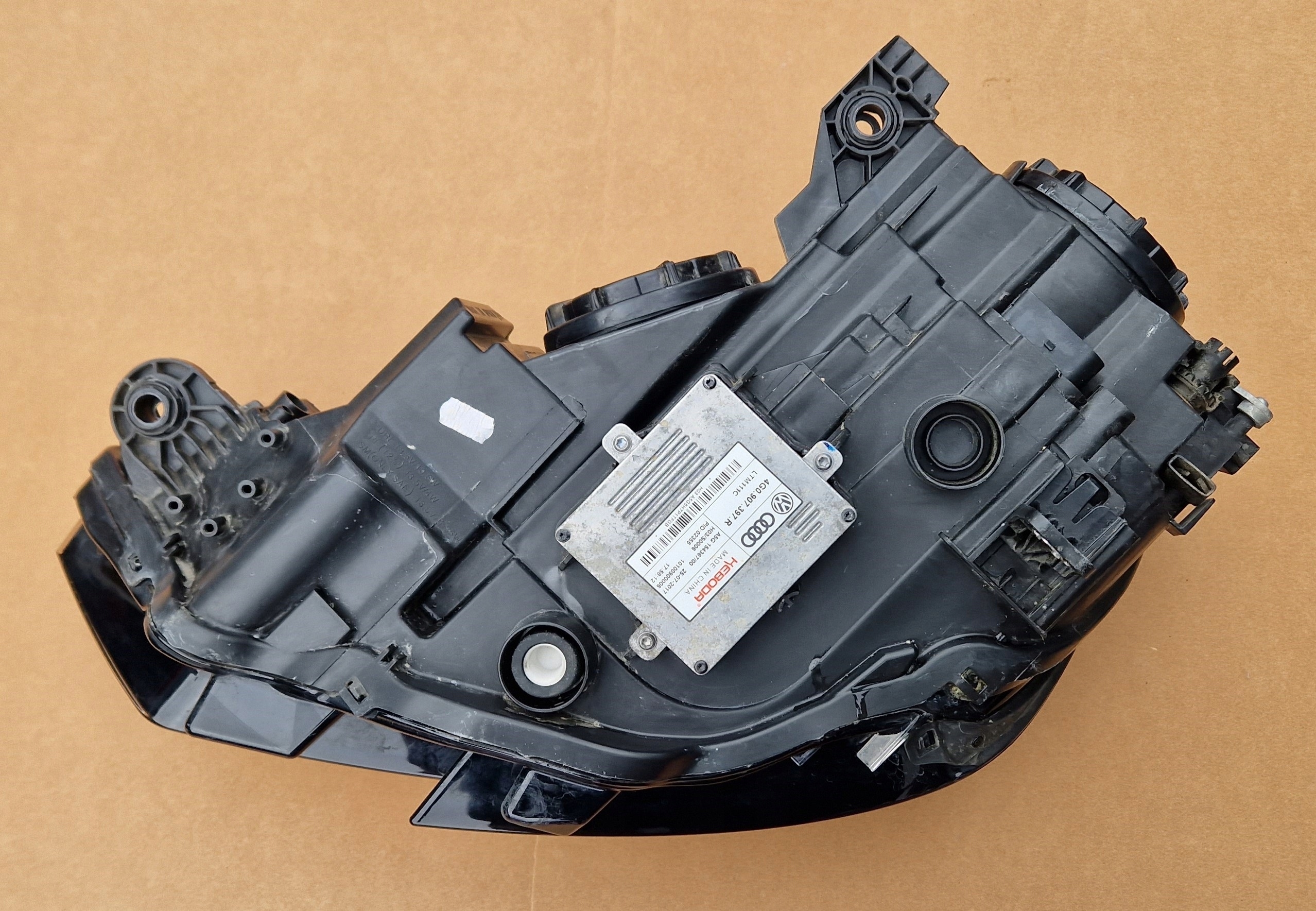 light AUDI A3 16-19 R 8V0941044E left FULL LED KPL