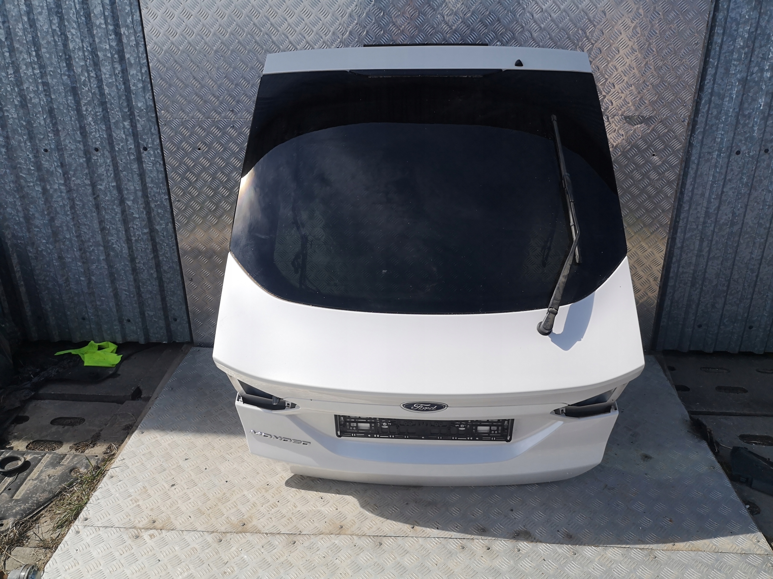 FORD MONDEO MK5 FUSION KLAPA BAGAŻNIKA HATCHBACK Kolor biały